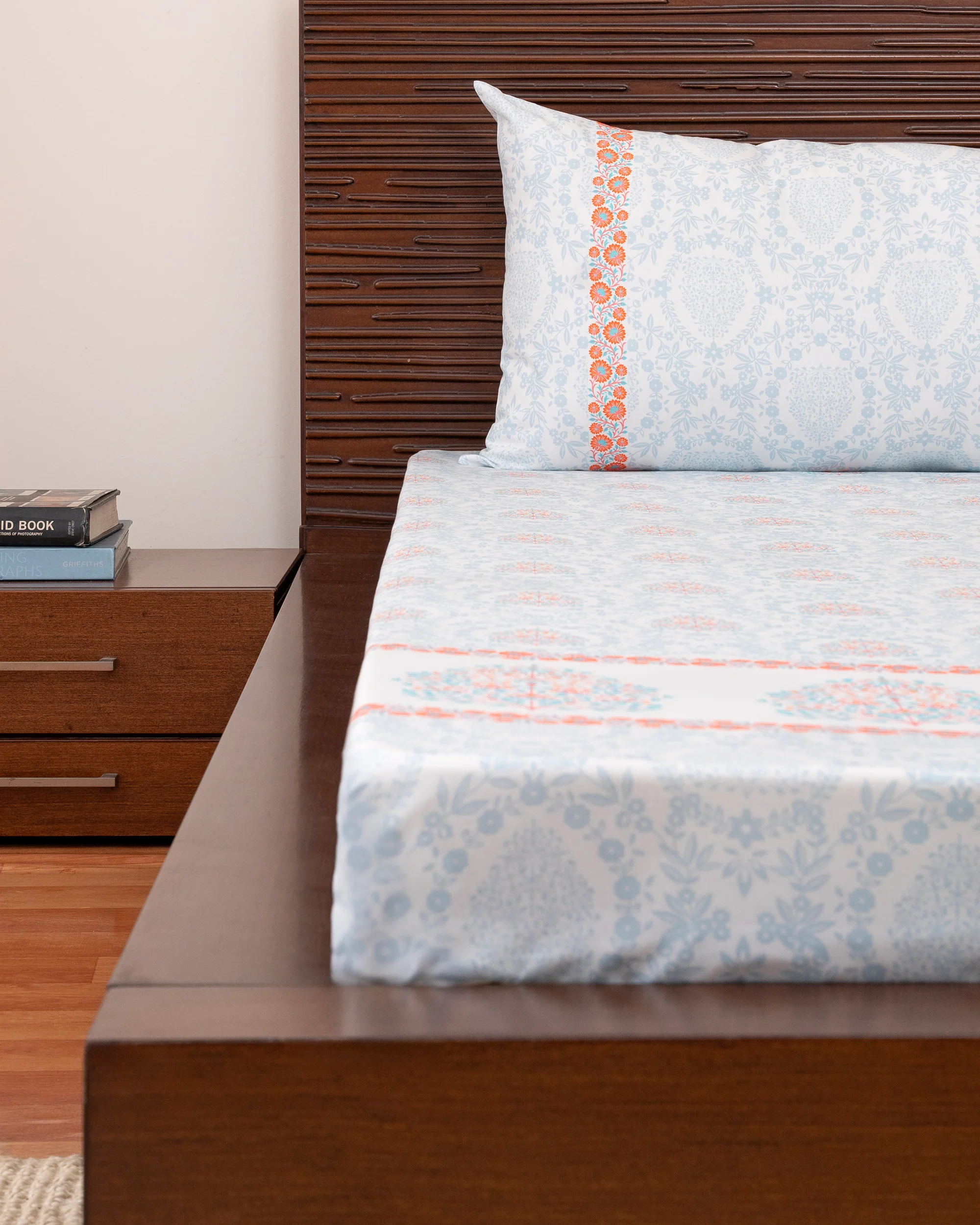 King-Size Bed Sheet - Turquoise Blue - Image 3