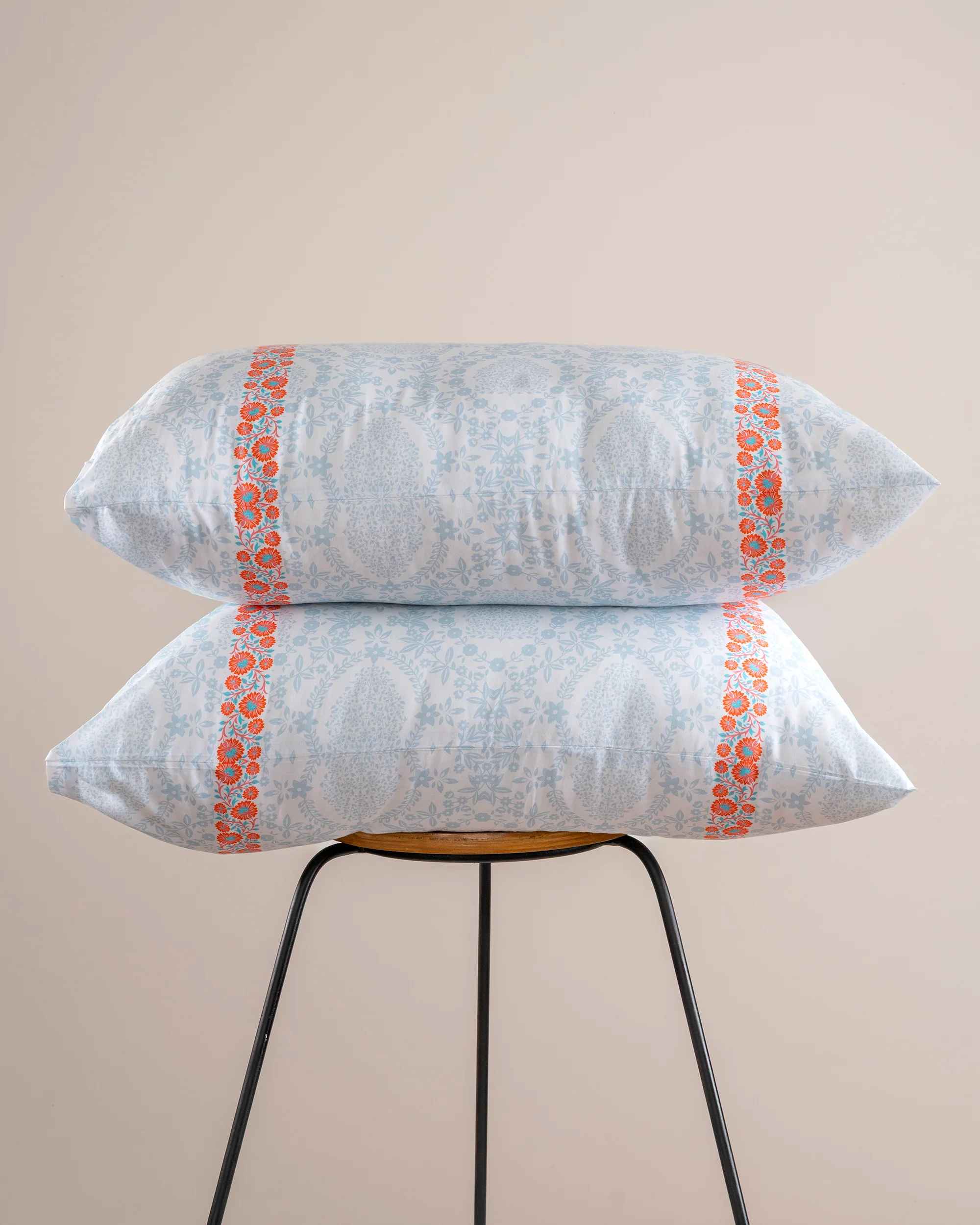 Queen-Size Bed Sheet - Turquoise Blue - Image 6