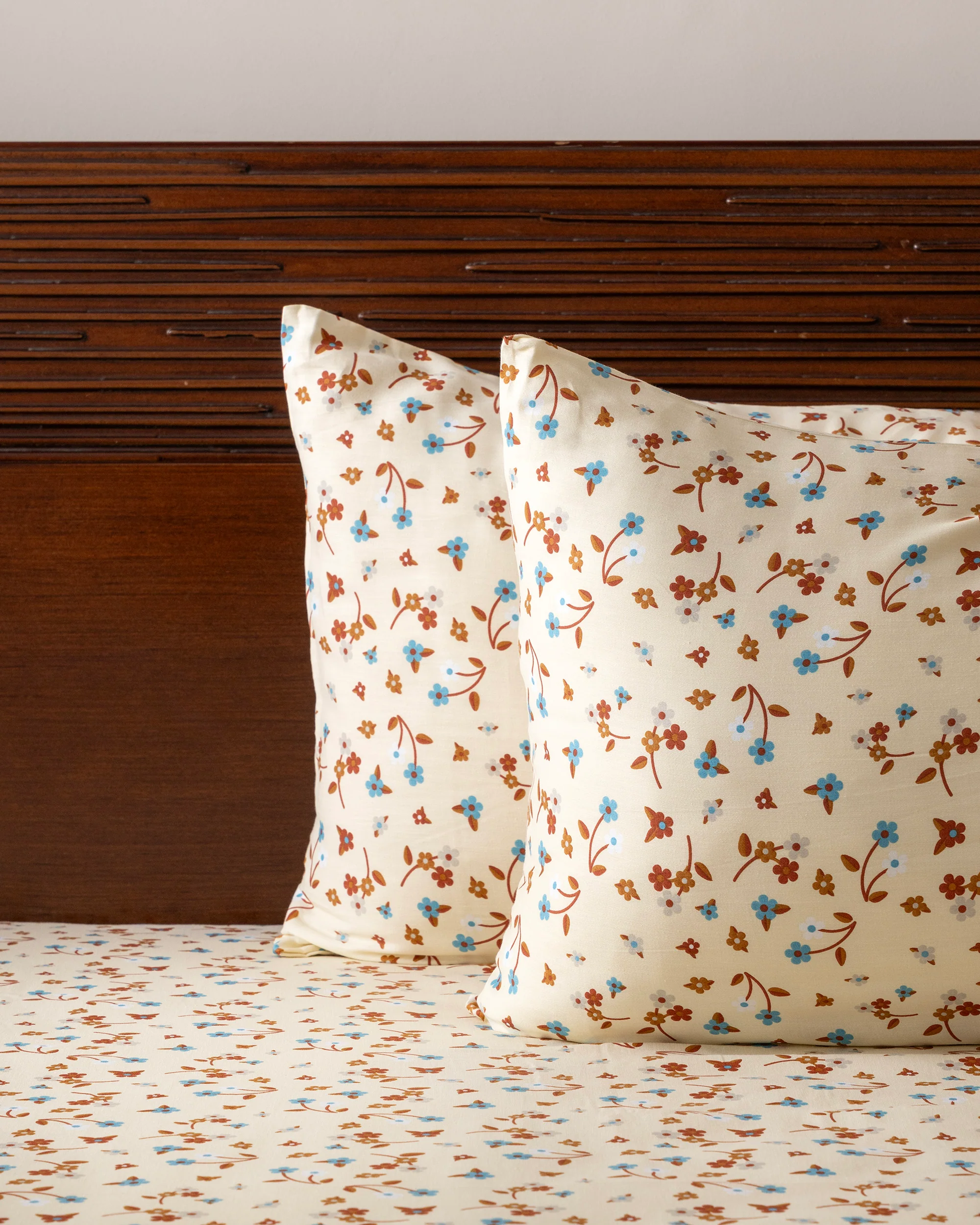 King-Size Bed Sheet - Cream - Image 4