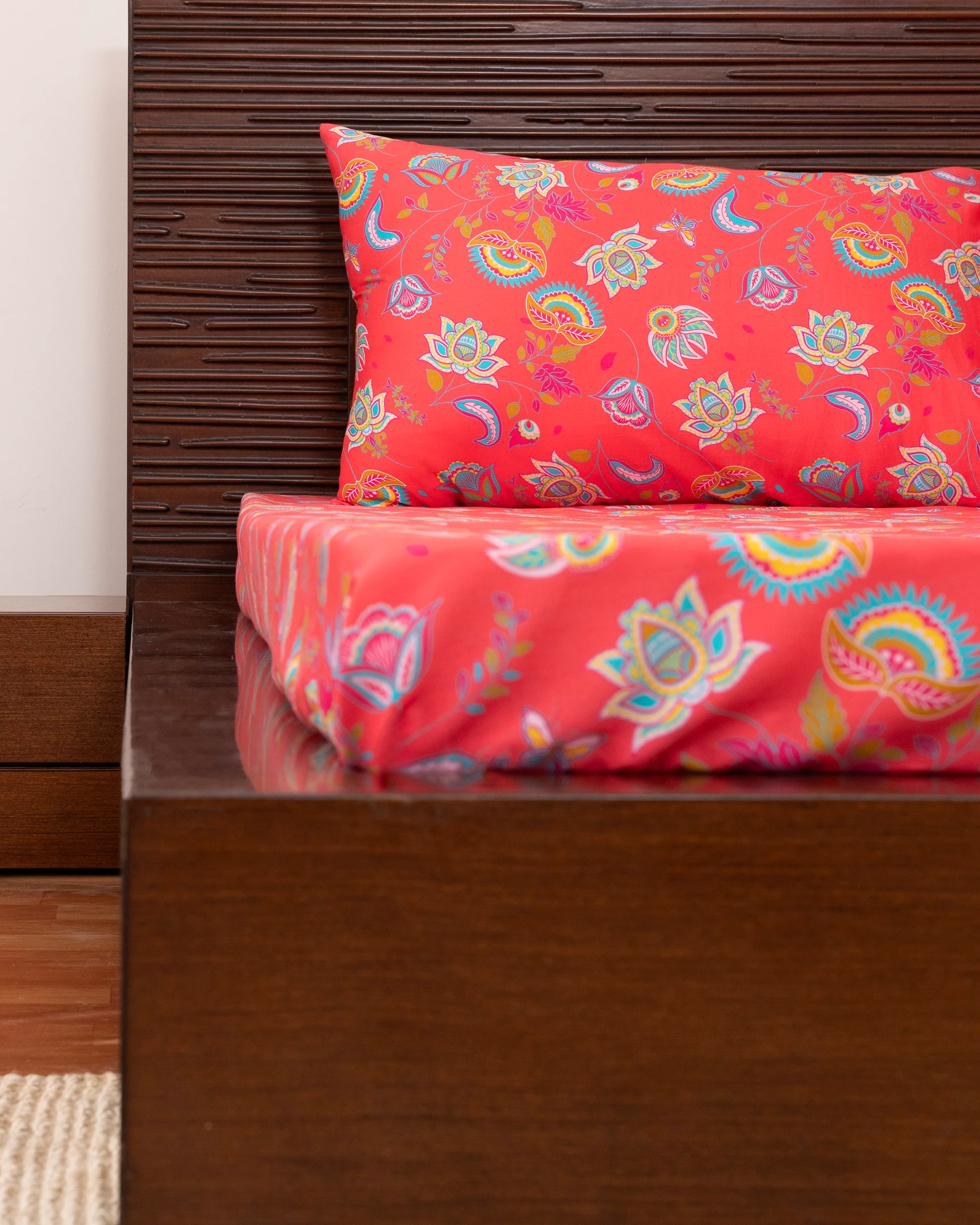 King-Size Bed Sheet - Multicolor Paisley - Image 5