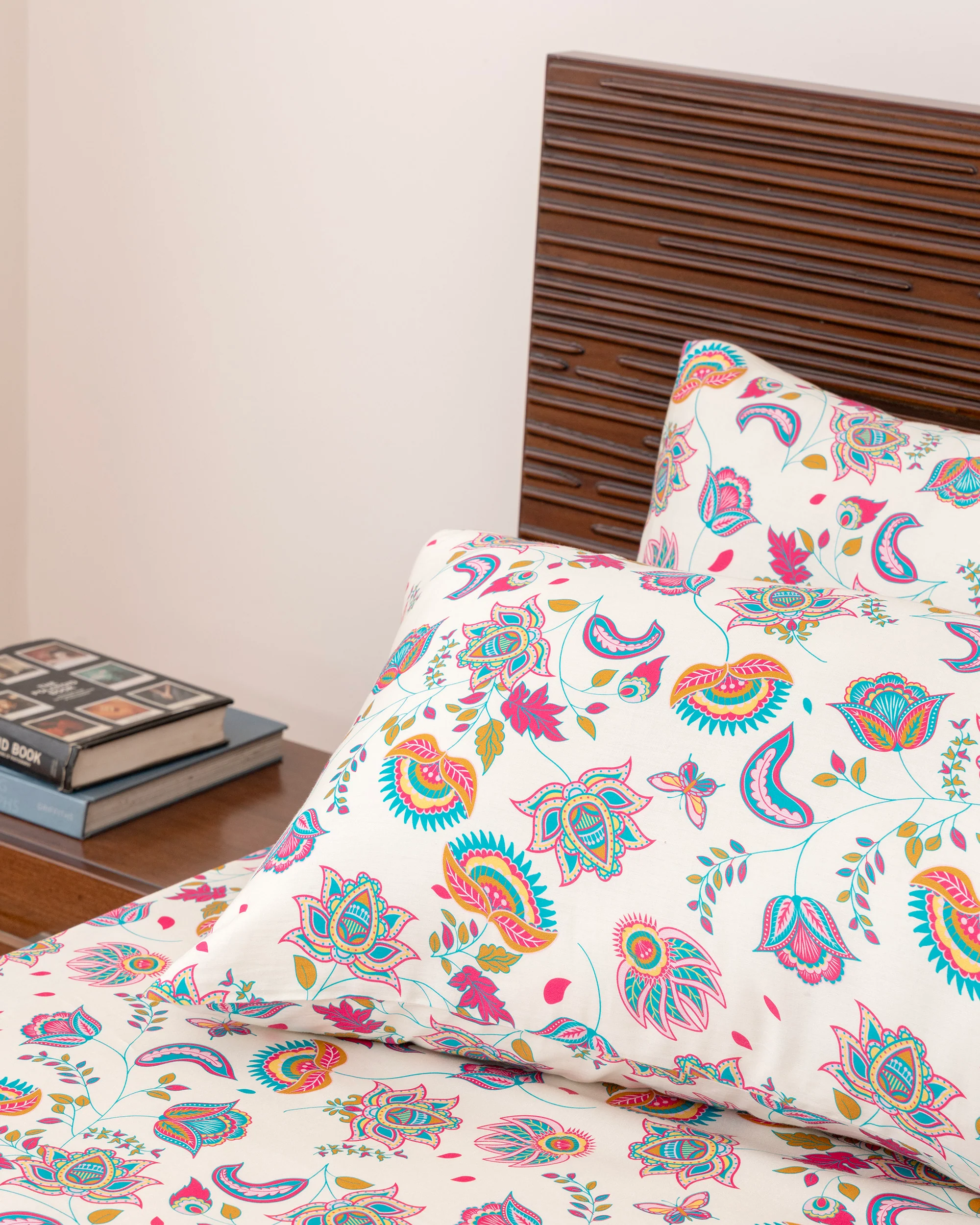 King-Size Bed Sheet - Multicolor Paisley - Image 3
