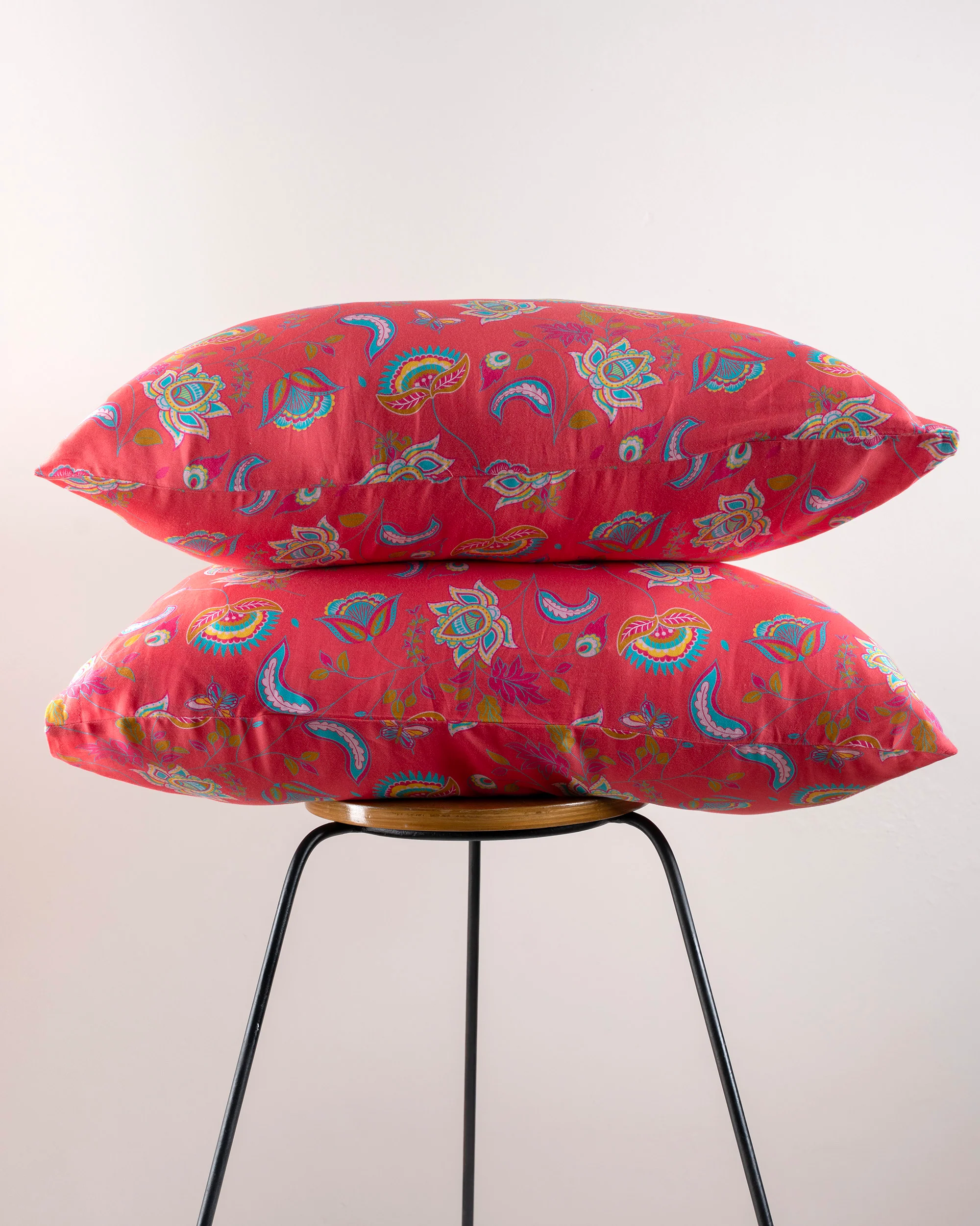 Queen-Size Bed Sheet - Multicolor Paisley - Image 6