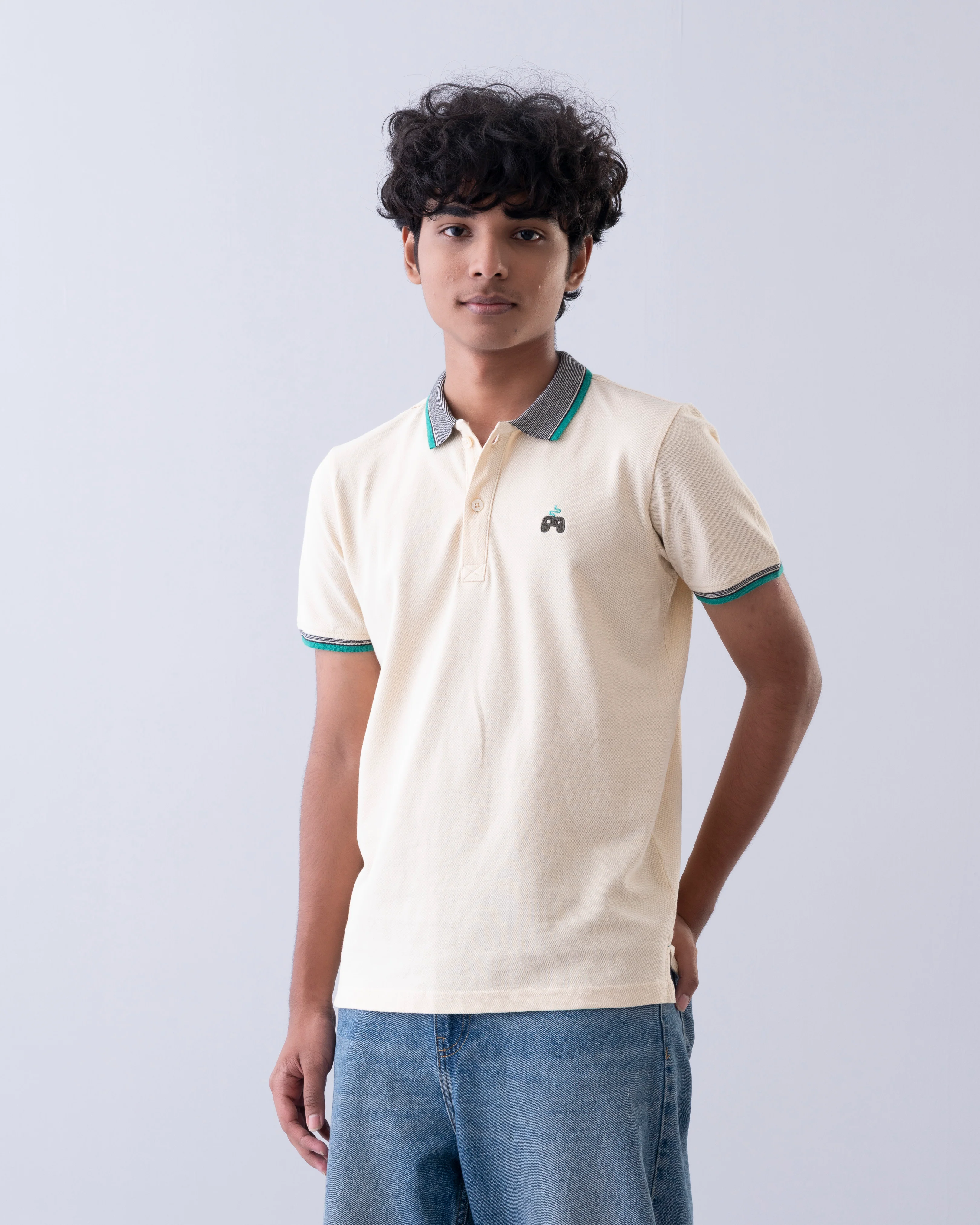 Junior Boys' Polo (10-14 Years) - Image 4