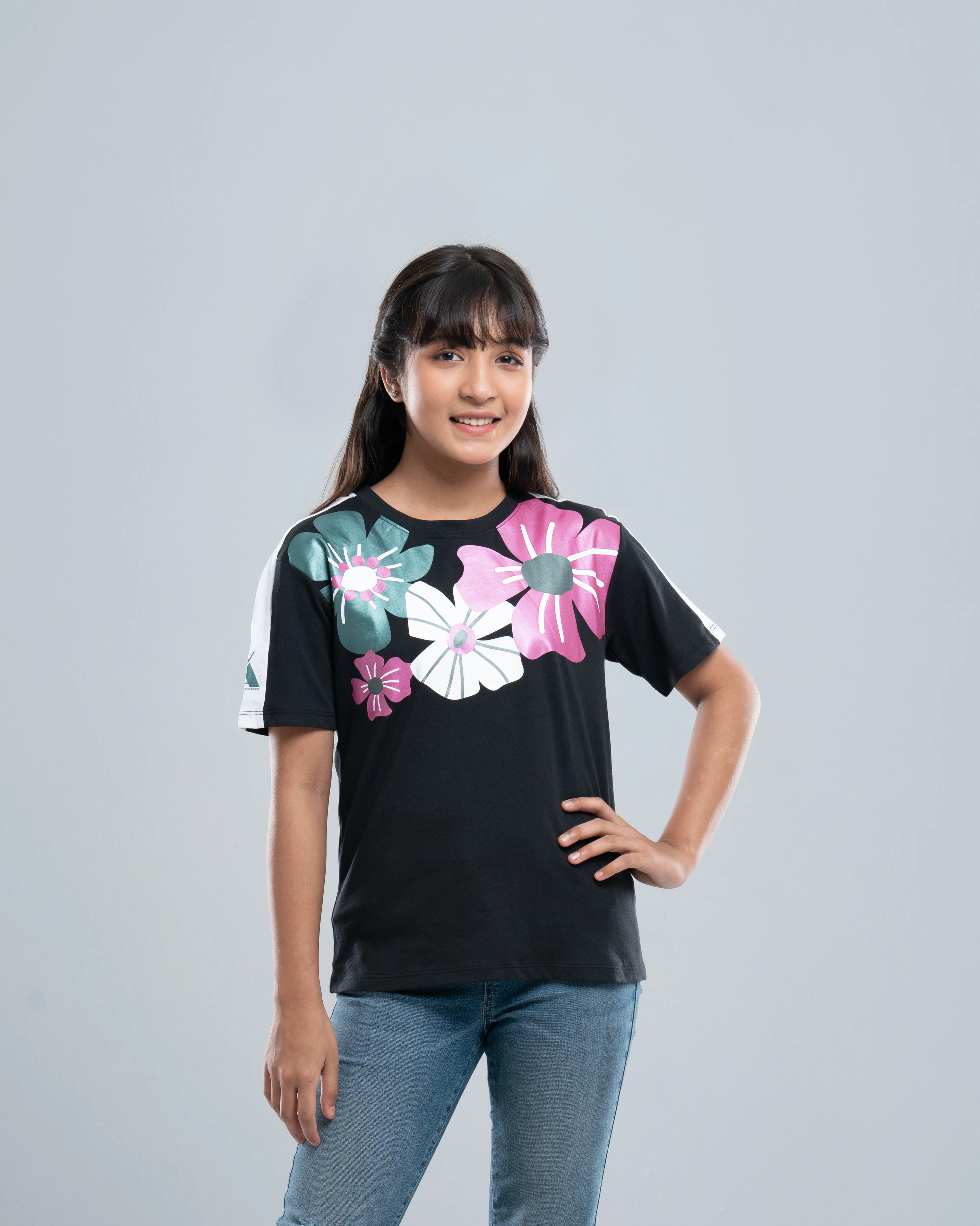 Junior Girls' Athleisure T-Shirt (10-14 Years) - Image 2