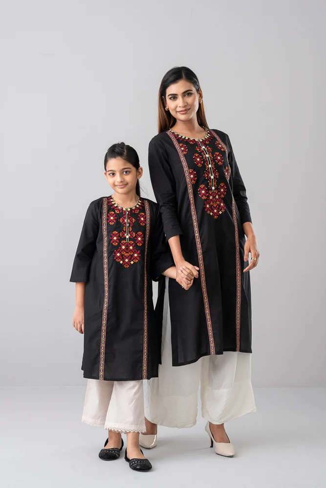 Junior Girls Ethnic Top (10-14 Years) - Image 18