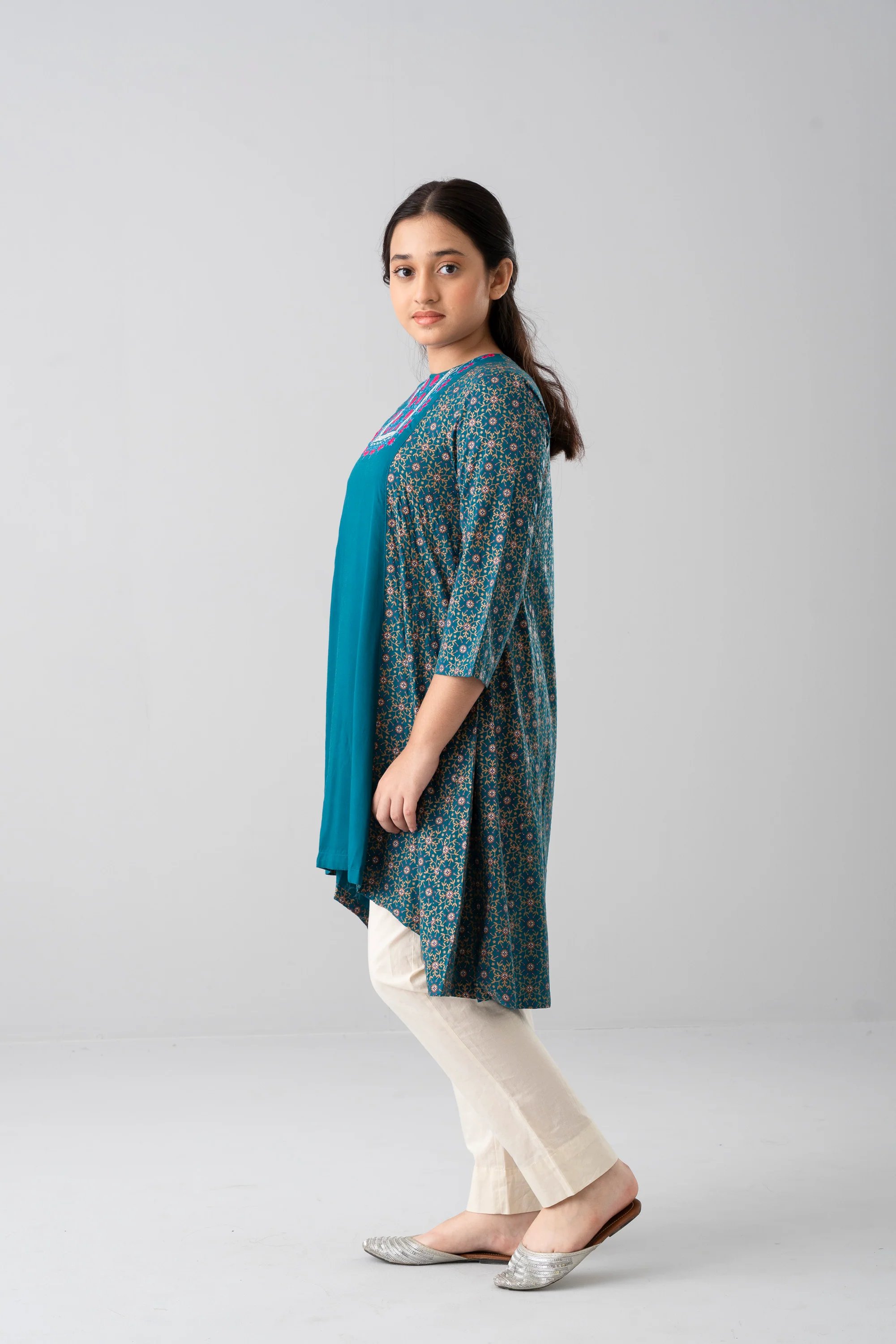 Junior Girls Ethnic Top (10-14 Years) - Image 9