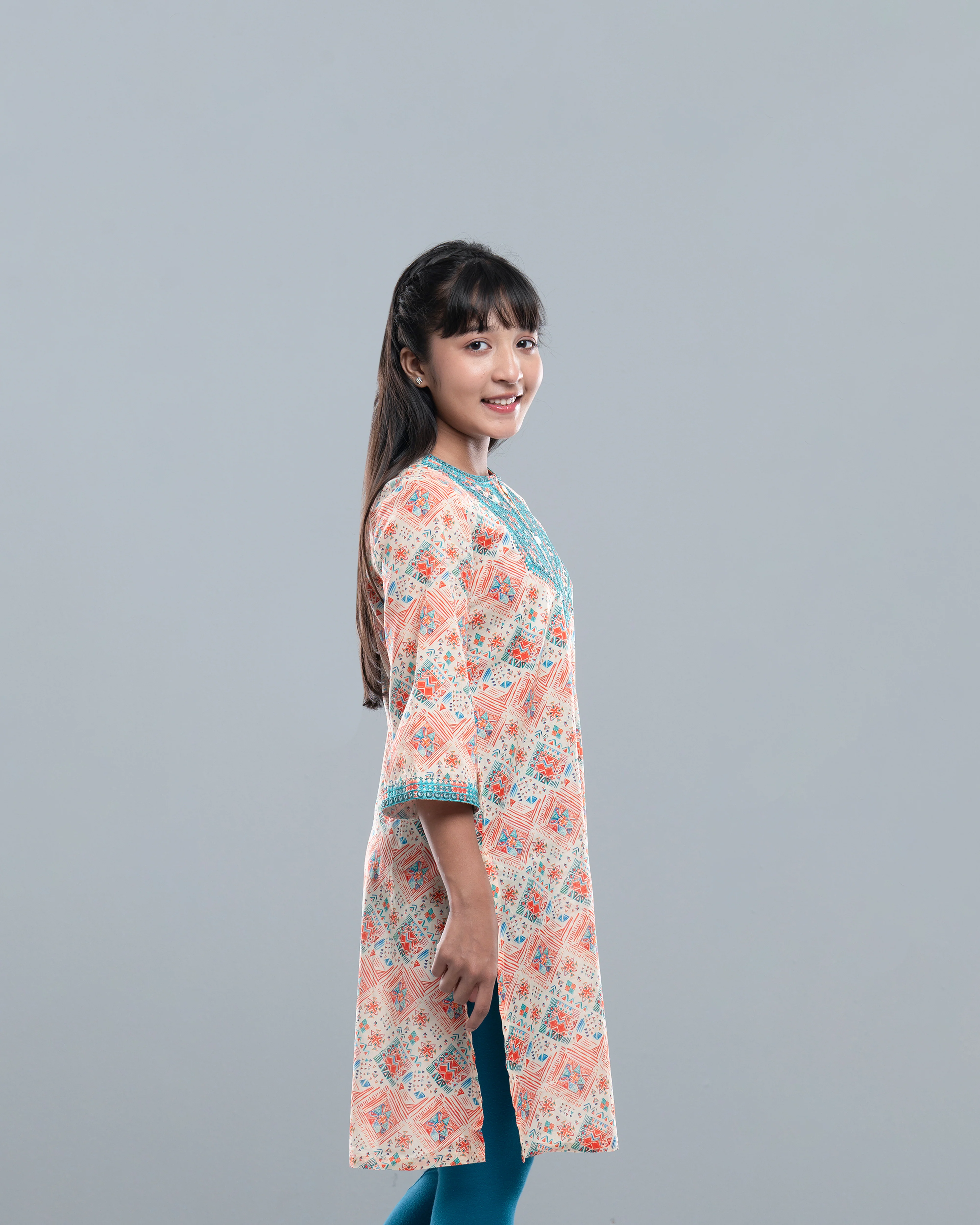 Junior Girls' Ethnic Top (10-14 Years) - Image 3