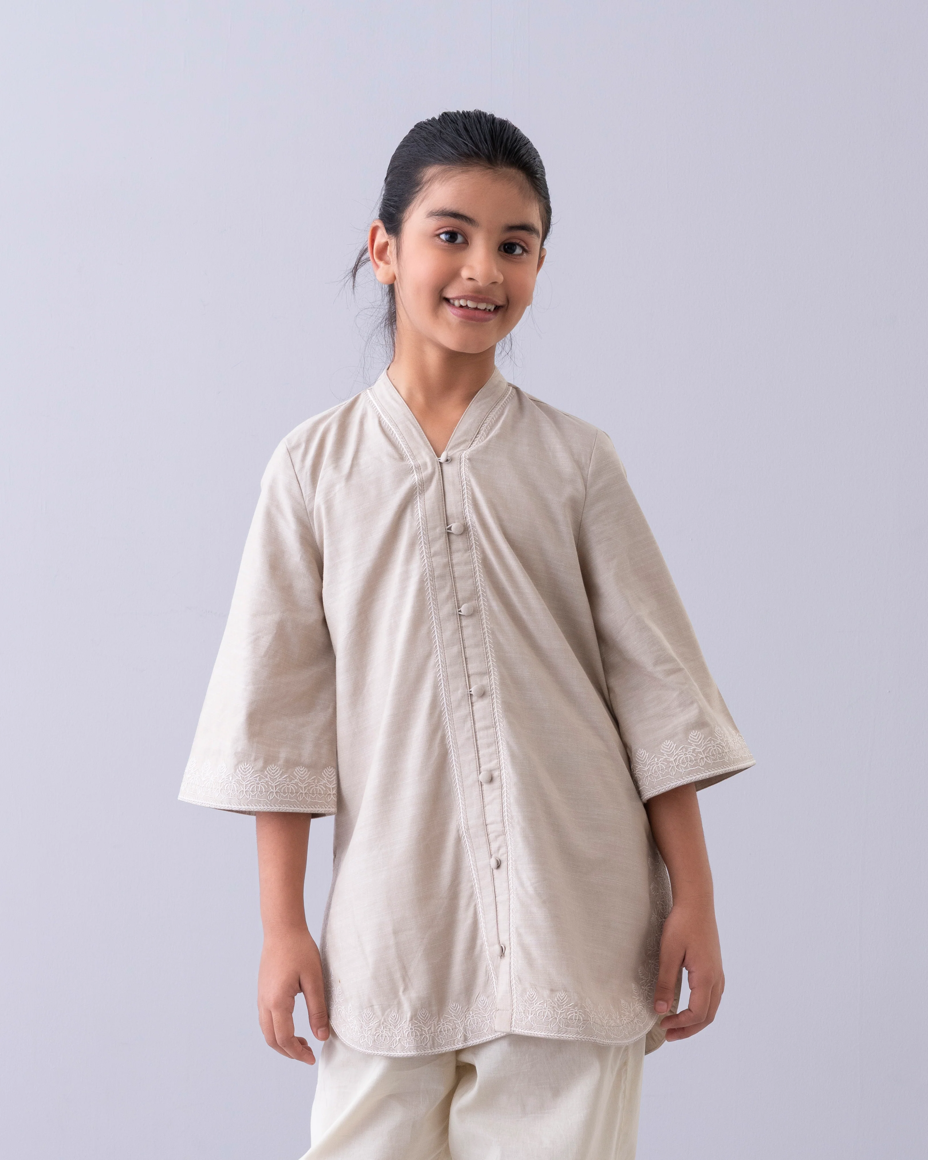 Junior Girls' Ethnic Top (10-14 Years) - Image 4