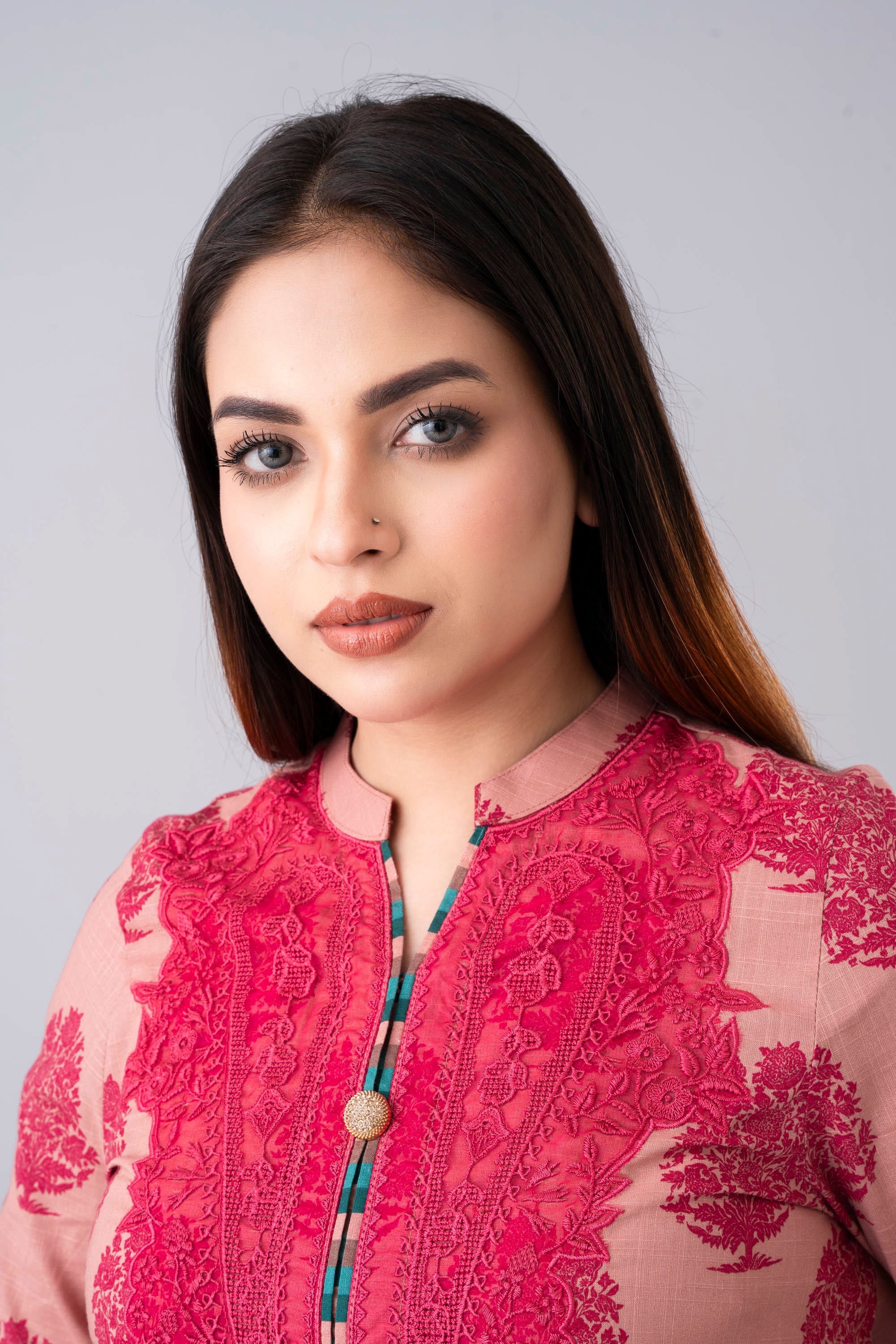 Smart Fit Printed Khaddar Two-Piece Lawn - Image 5