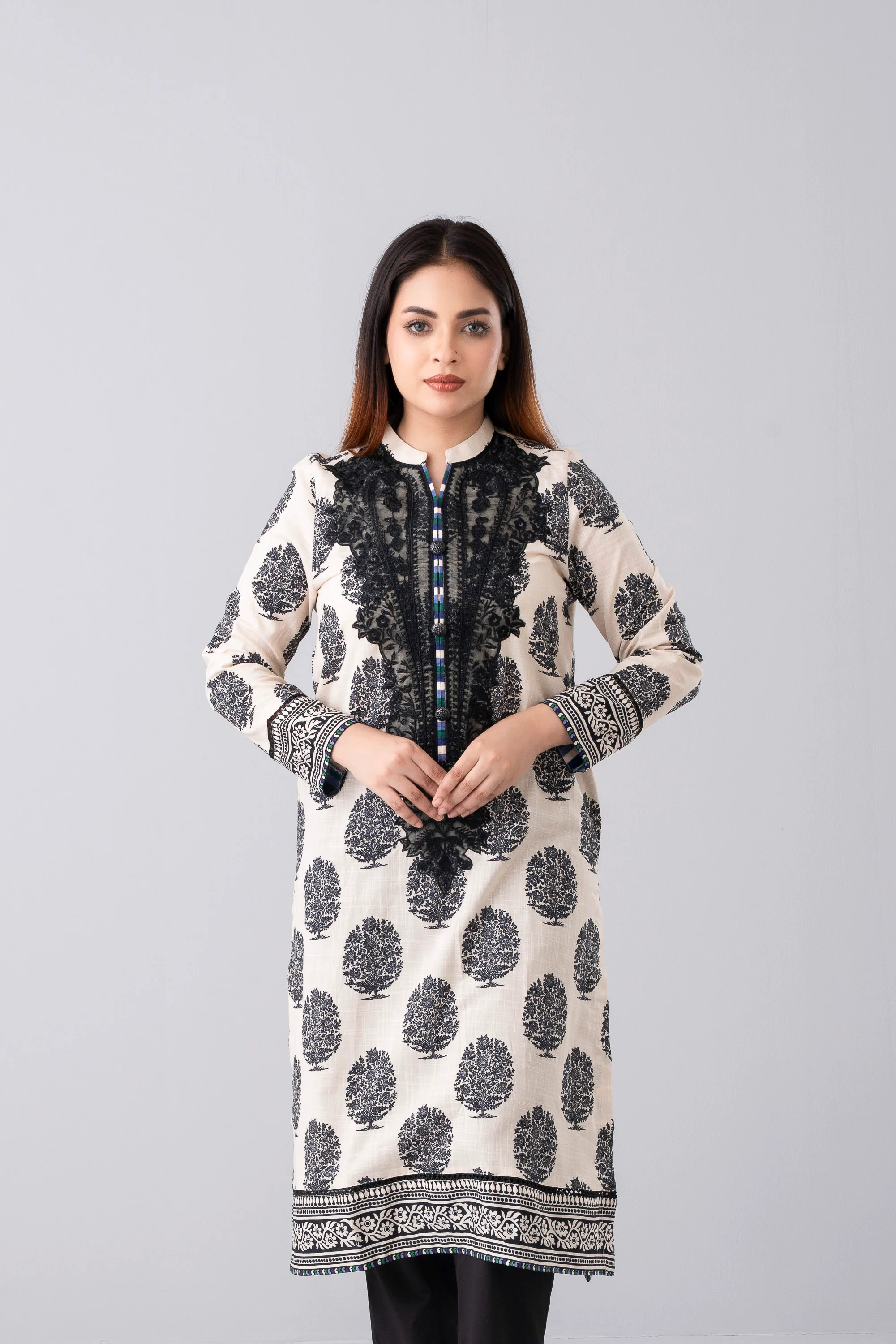 Smart Fit Printed Khaddar Two-Piece Lawn - Image 8