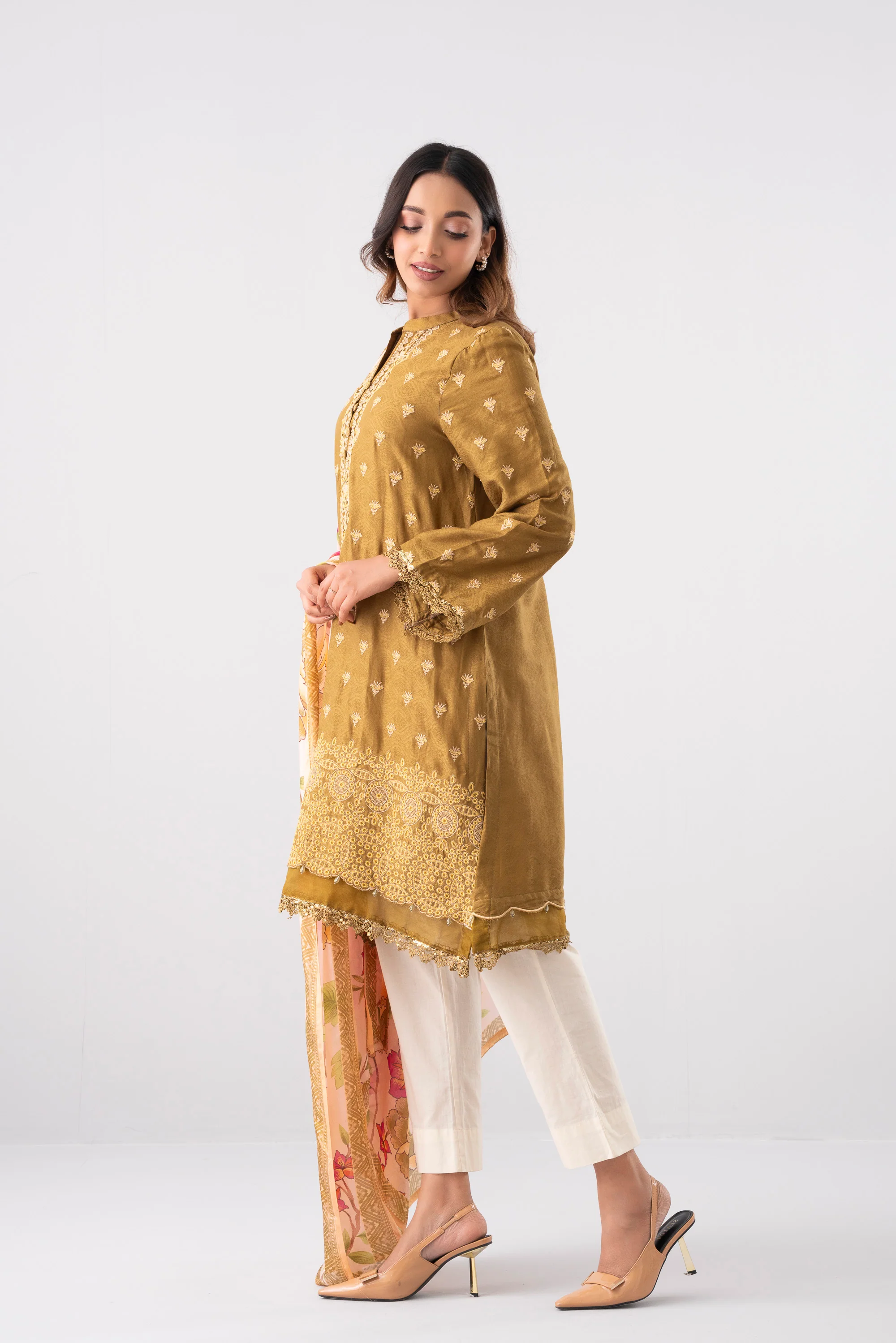 Smart Fit Embroidered Two-Piece Lawn with Silk Dupatta - Image 2