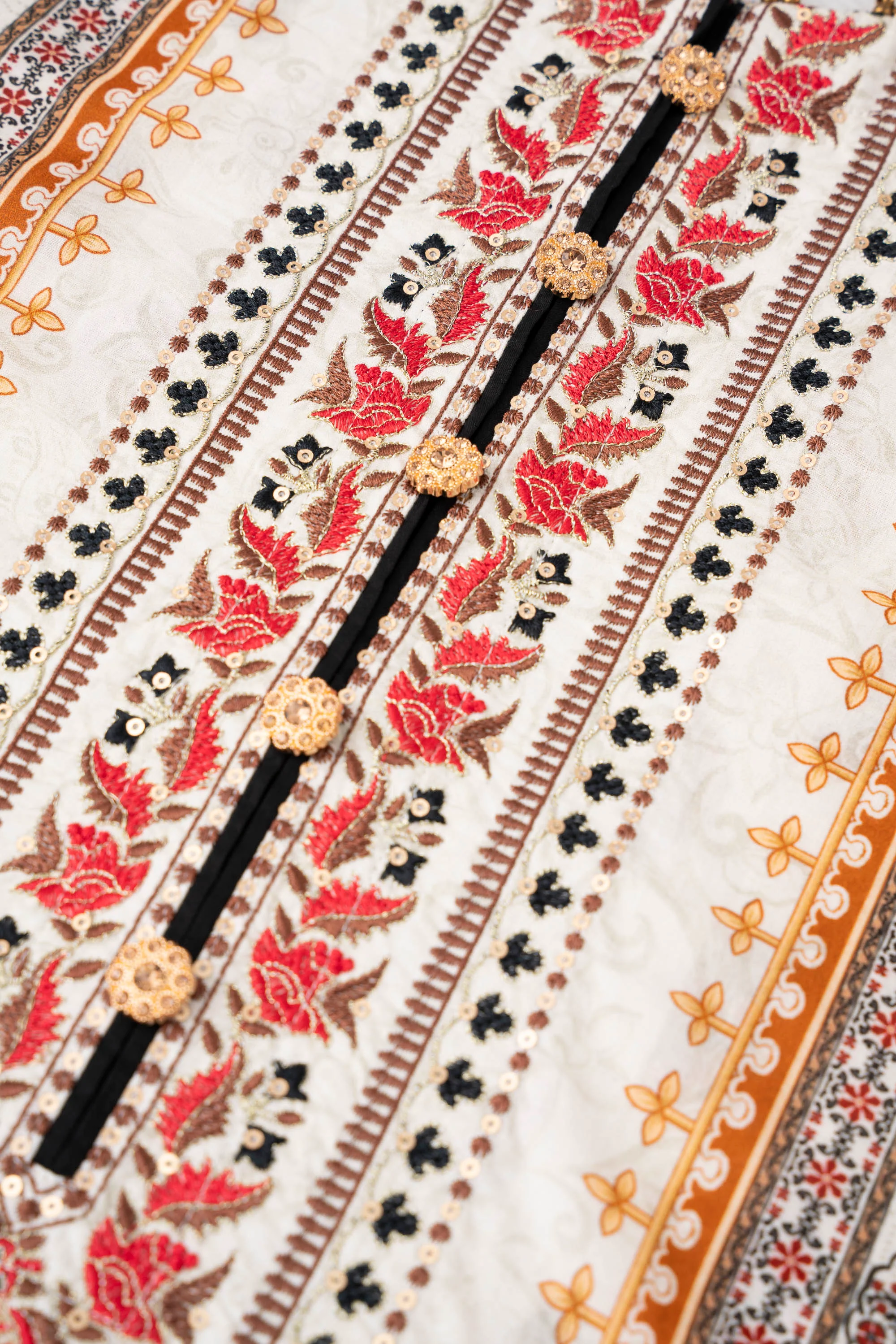 Smart Fit Embroidered Two-Piece Lawn - Image 12