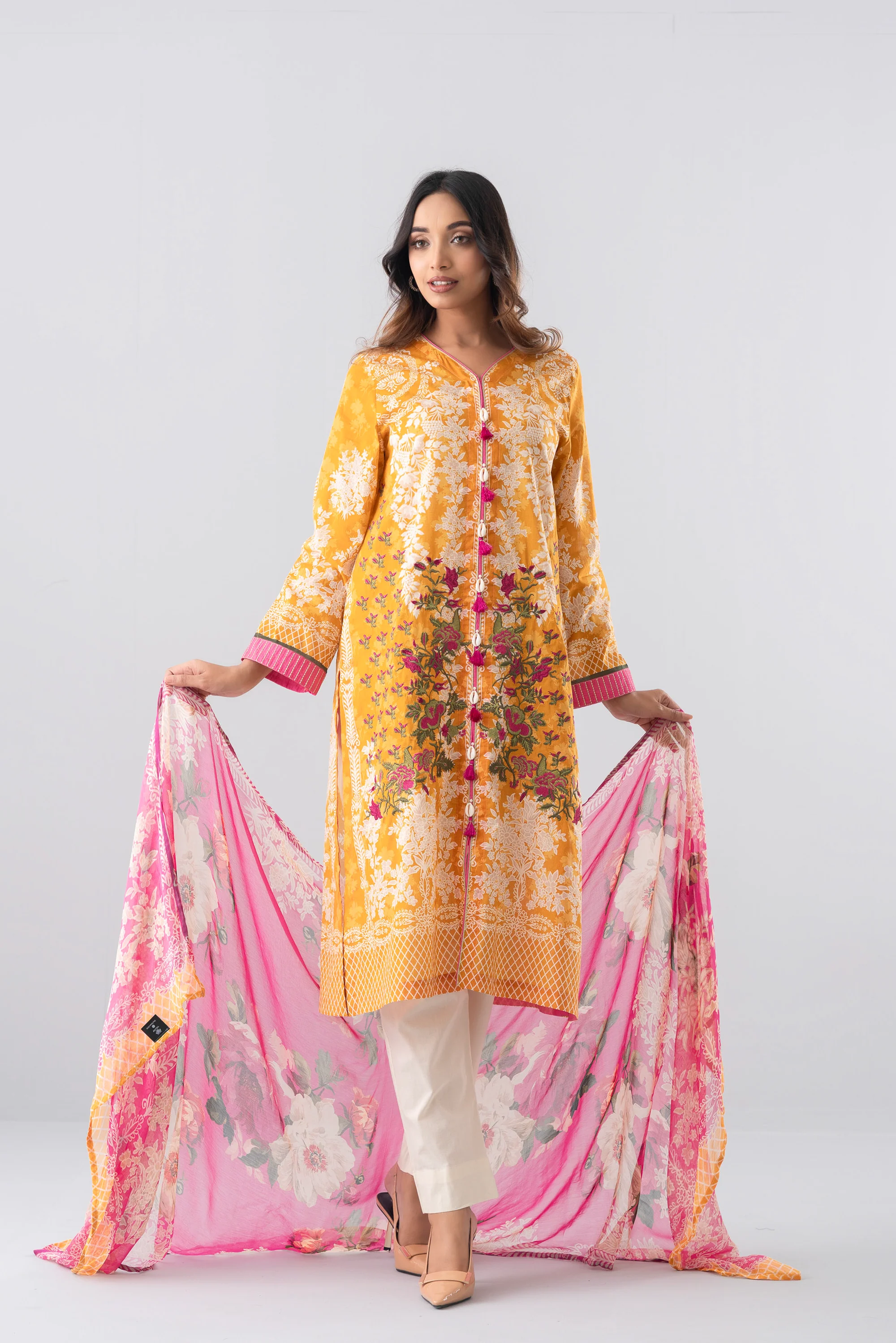 Smart Fit Printed Two-Piece Lawn with Chiffon Dupatta