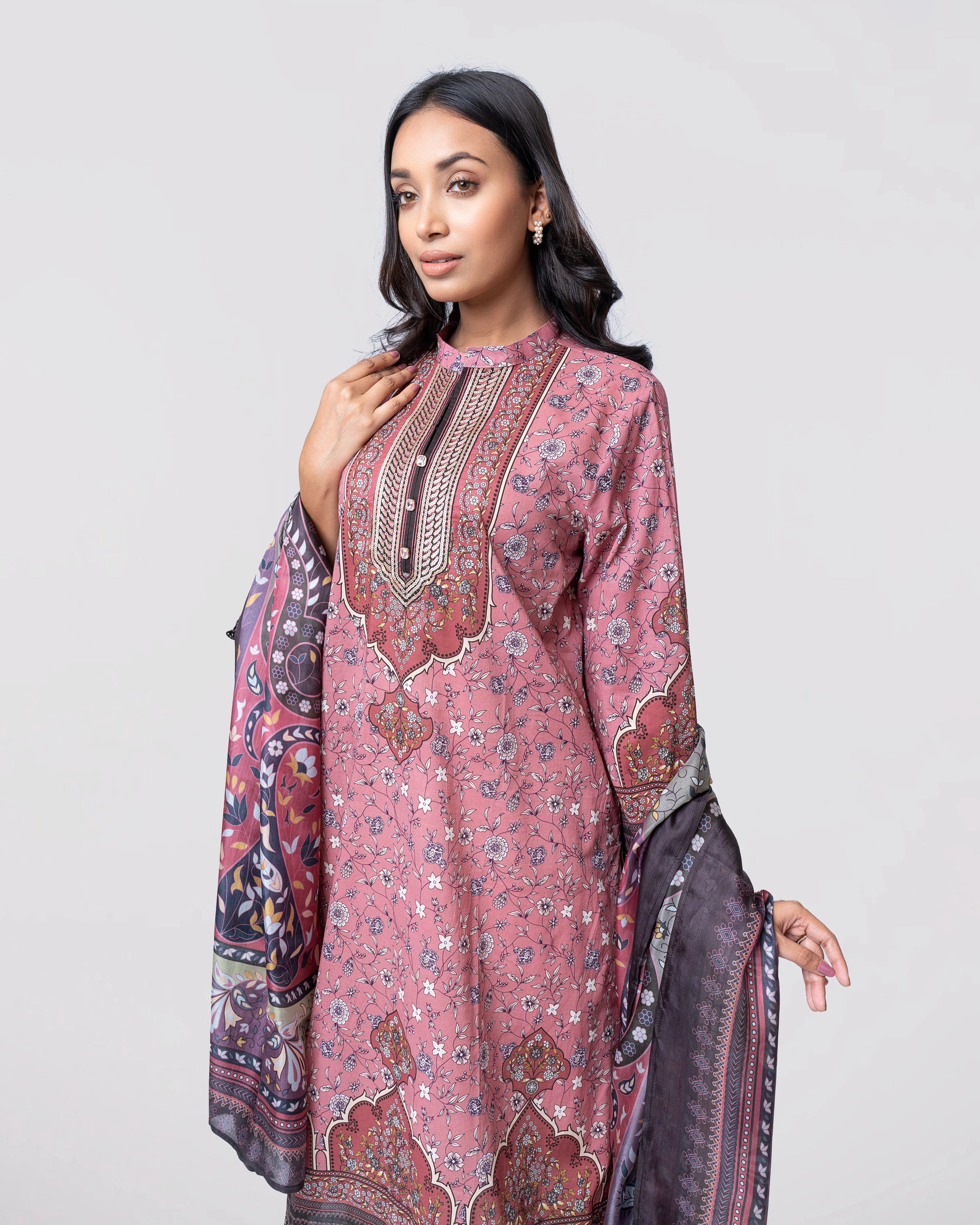 Smart Fit Printed Two-Piece Lawn with Silk Dupatta - Image 4