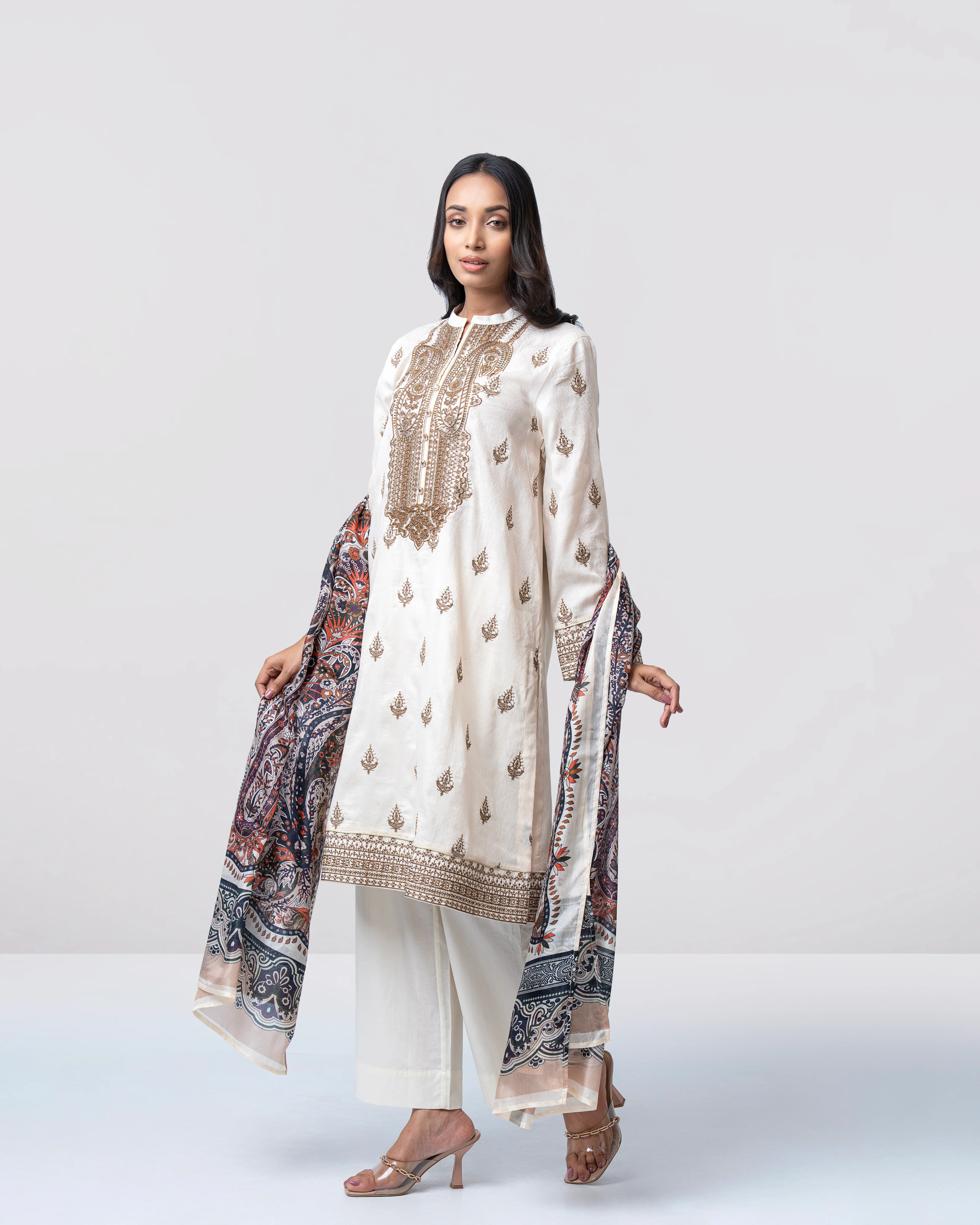 Smart Fit Printed Two-Piece Lawn with Silk Dupatta - Image 10