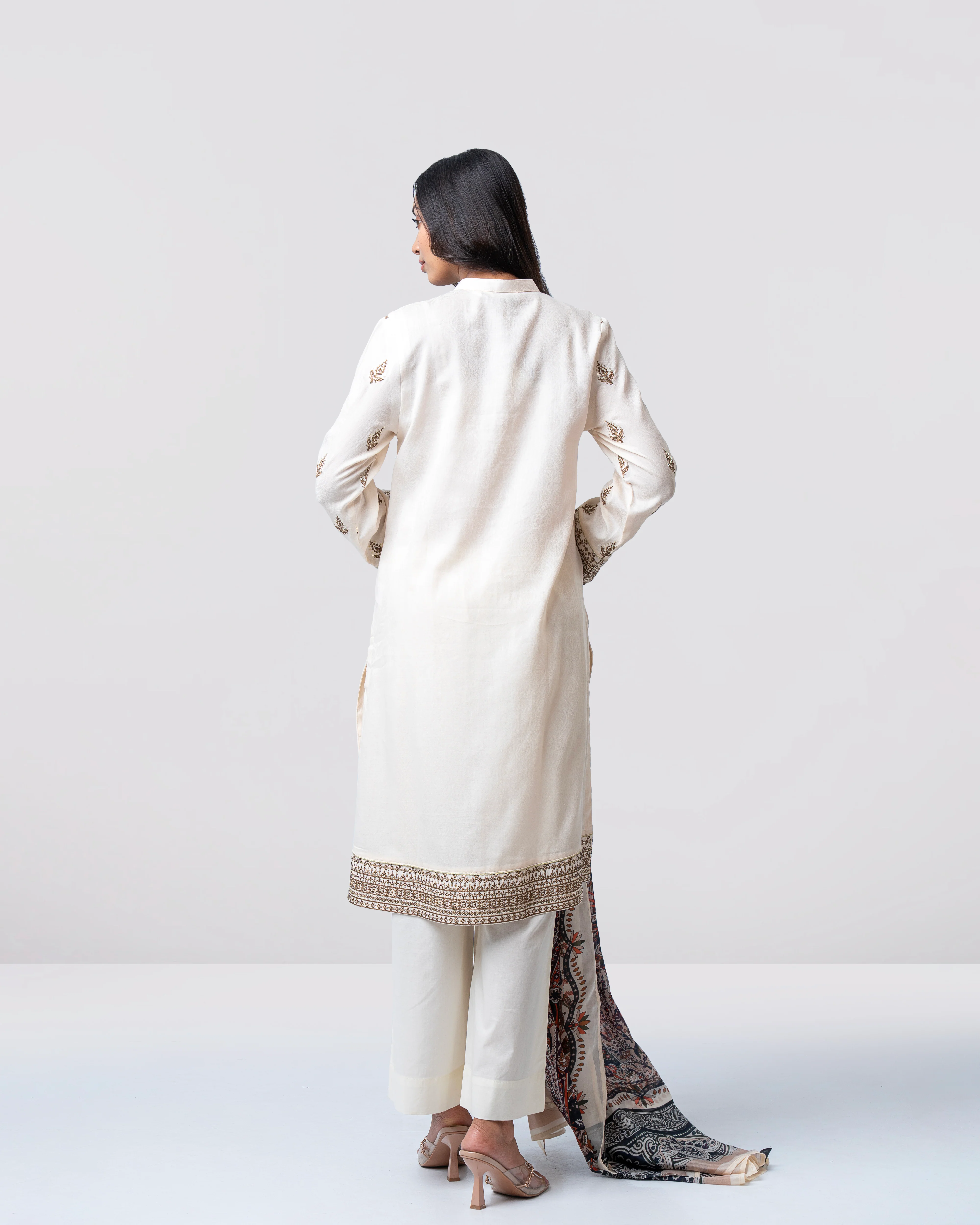 Smart Fit Printed Two-Piece Lawn with Silk Dupatta - Image 12