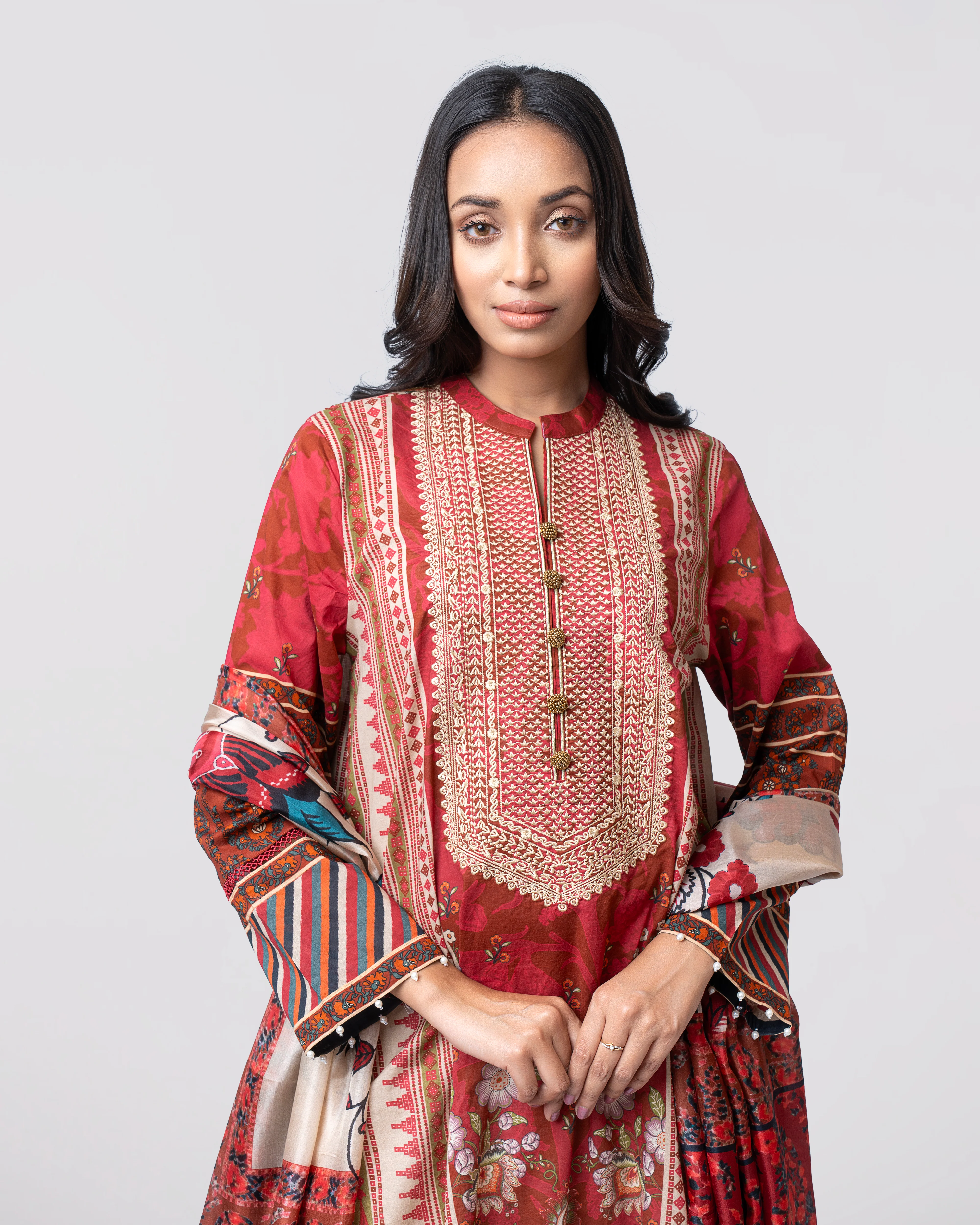 Smart Fit Embroidered Two-Piece Lawn with Silk Dupatta - Image 5