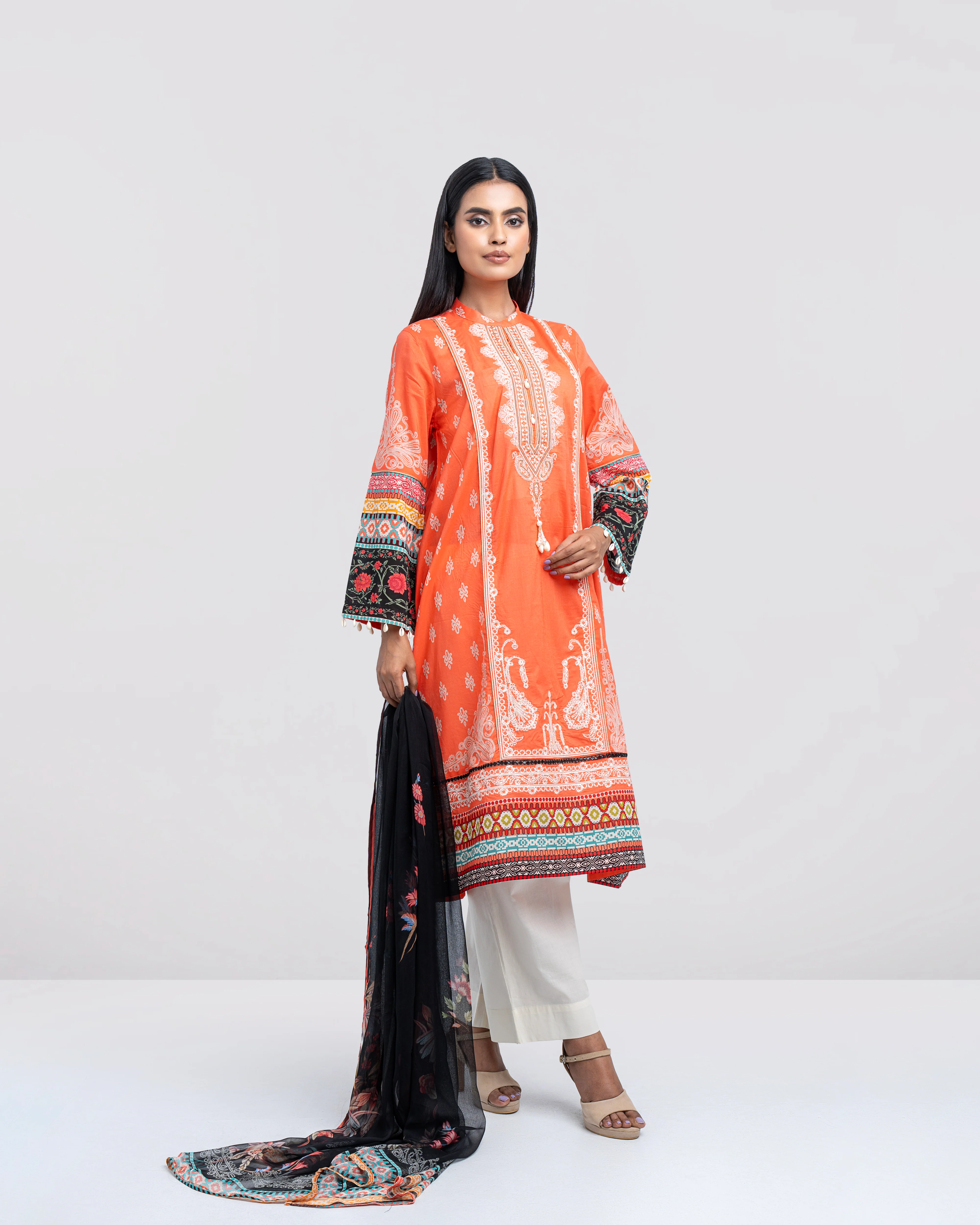 Smart Fit Printed Two-Piece Lawn with Chiffon Dupatta - Image 2