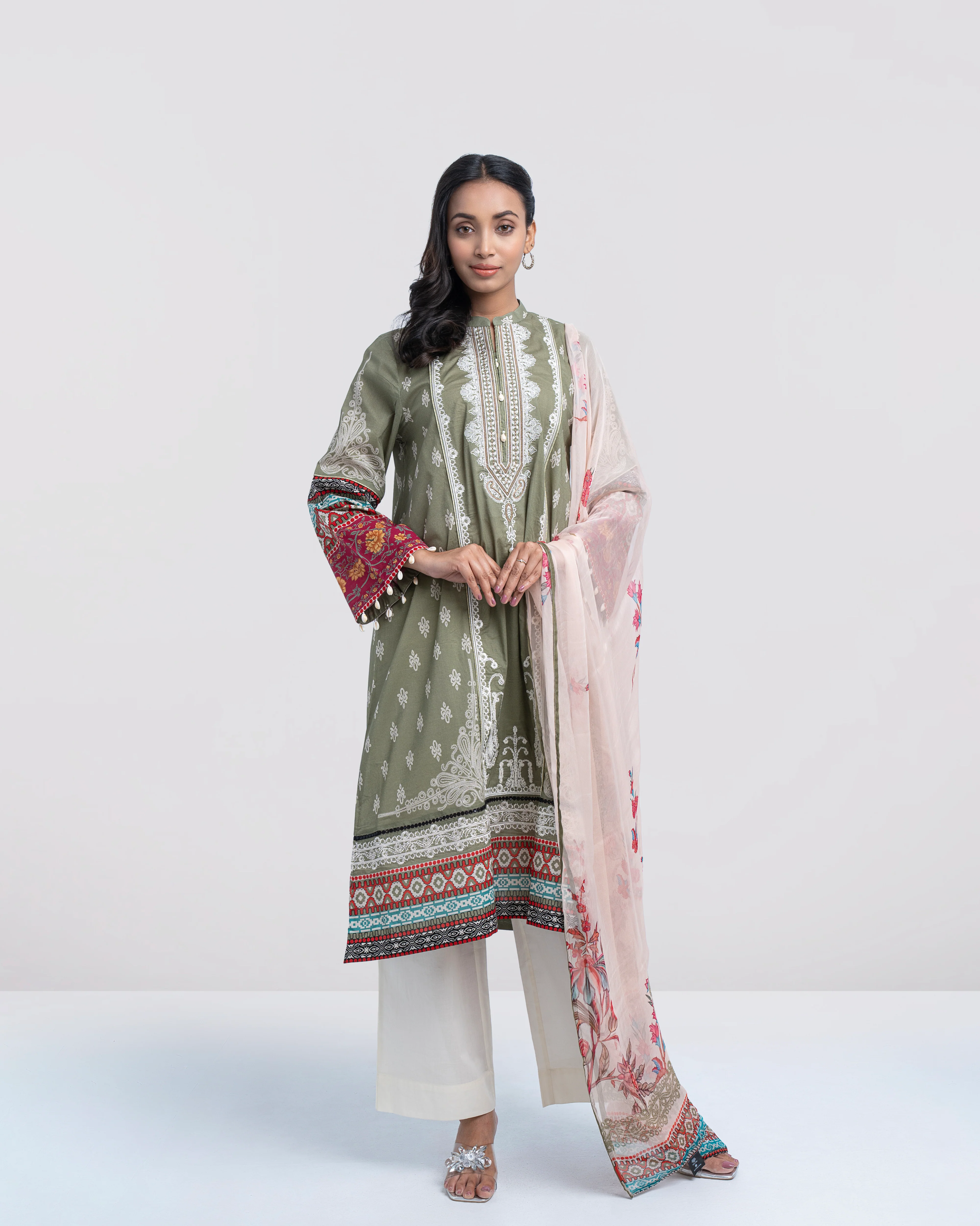 Smart Fit Printed Two-Piece Lawn with Chiffon Dupatta - Image 9