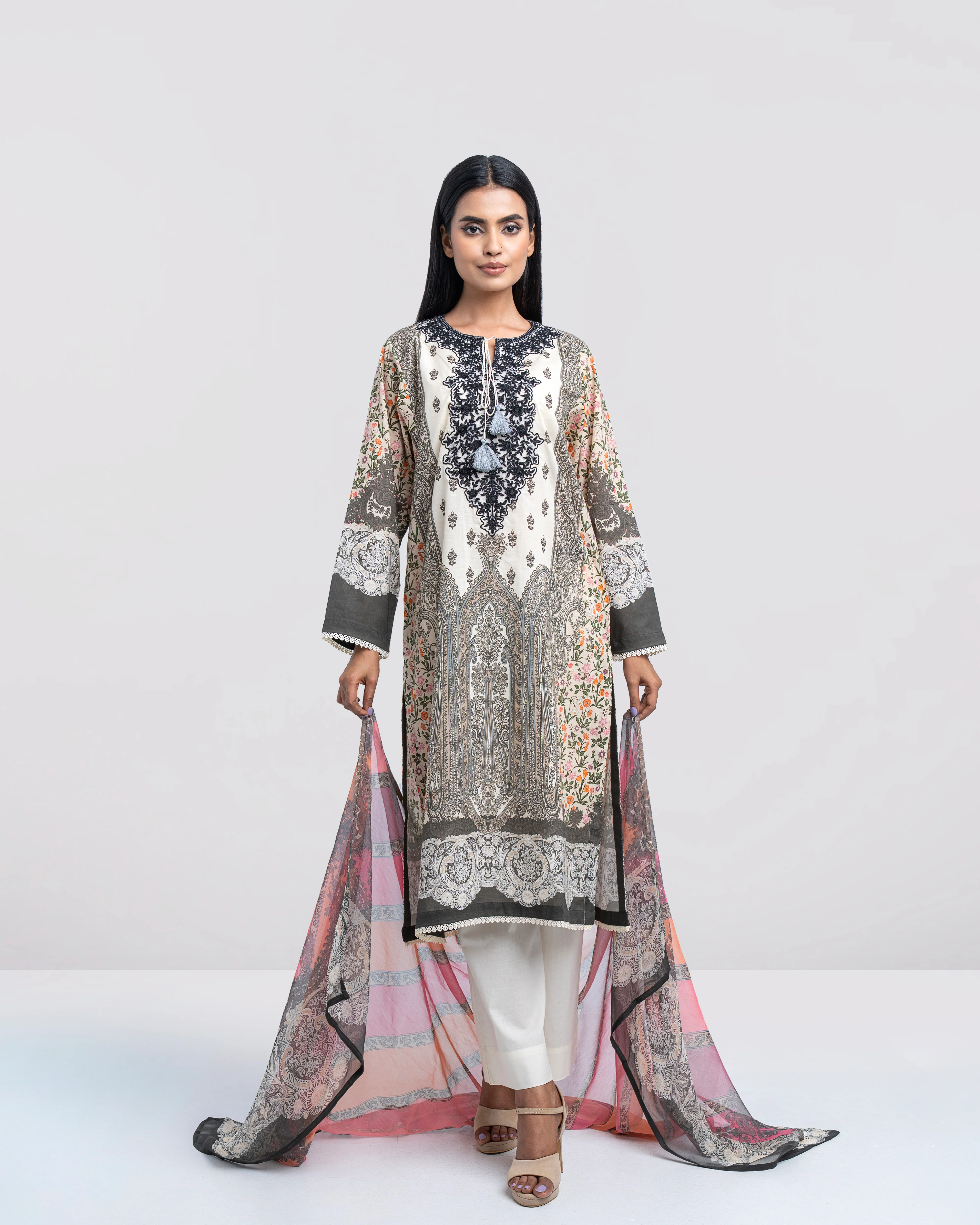 Relaxed Fit Printed Two-Piece Lawn with Chiffon Dupatta
