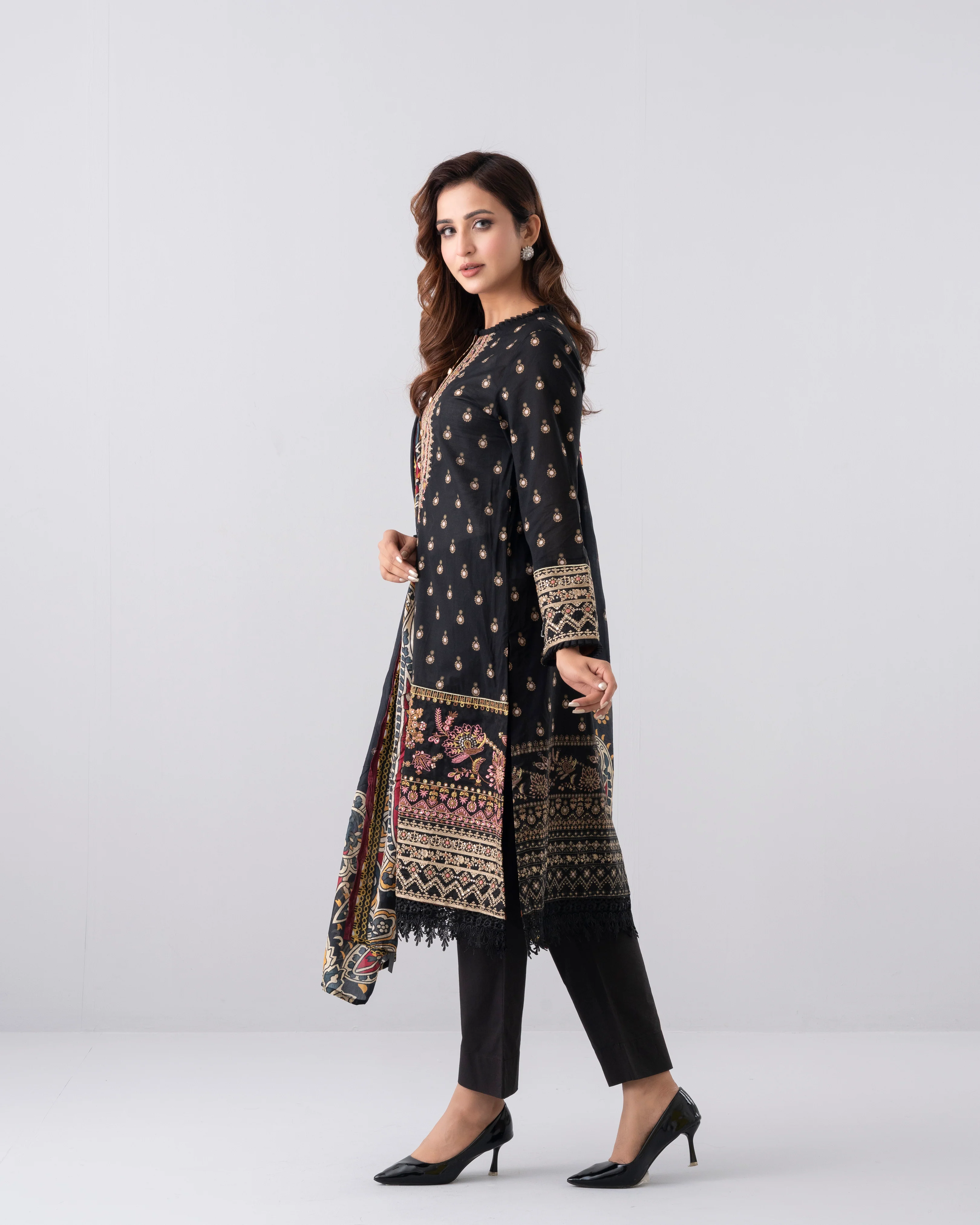 Smart Fit Printed Two-Piece Lawn with Silk Dupatta - Image 11