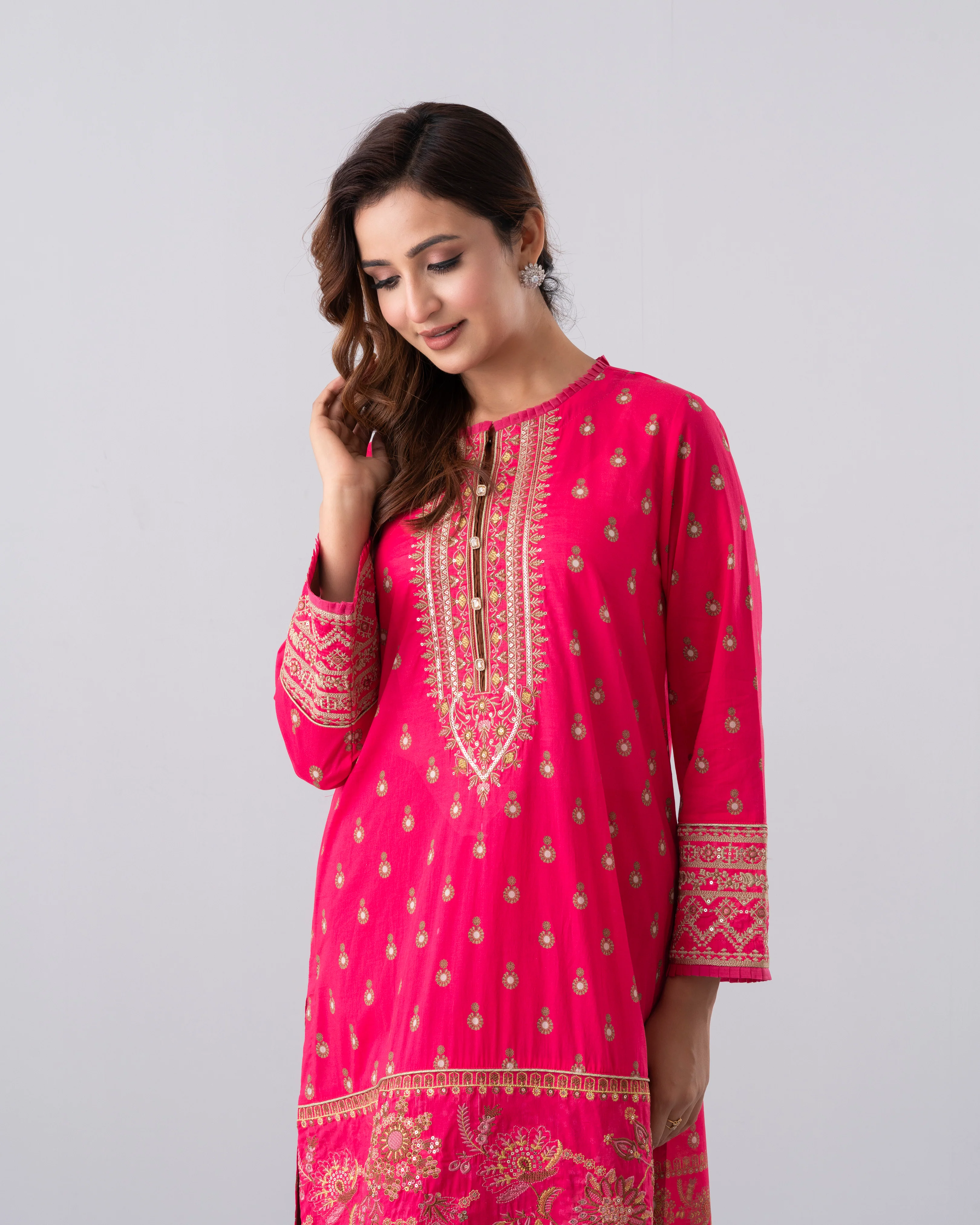 Smart Fit Printed Two-Piece Lawn with Silk Dupatta - Image 3