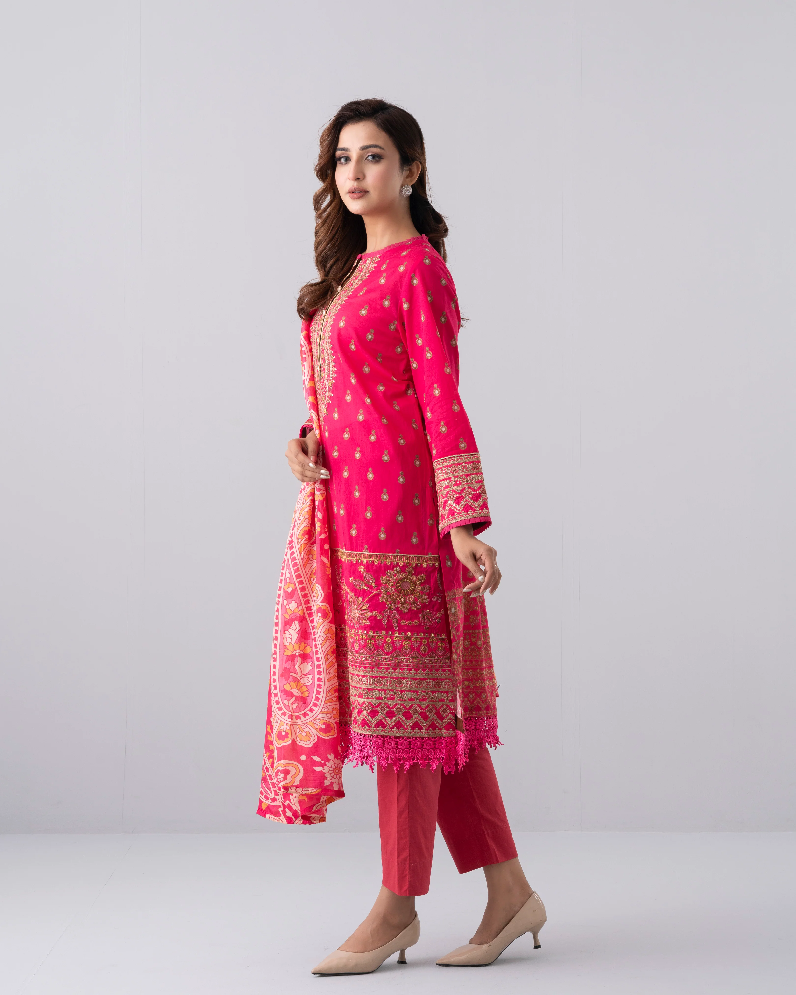 Smart Fit Printed Two-Piece Lawn with Silk Dupatta - Image 5