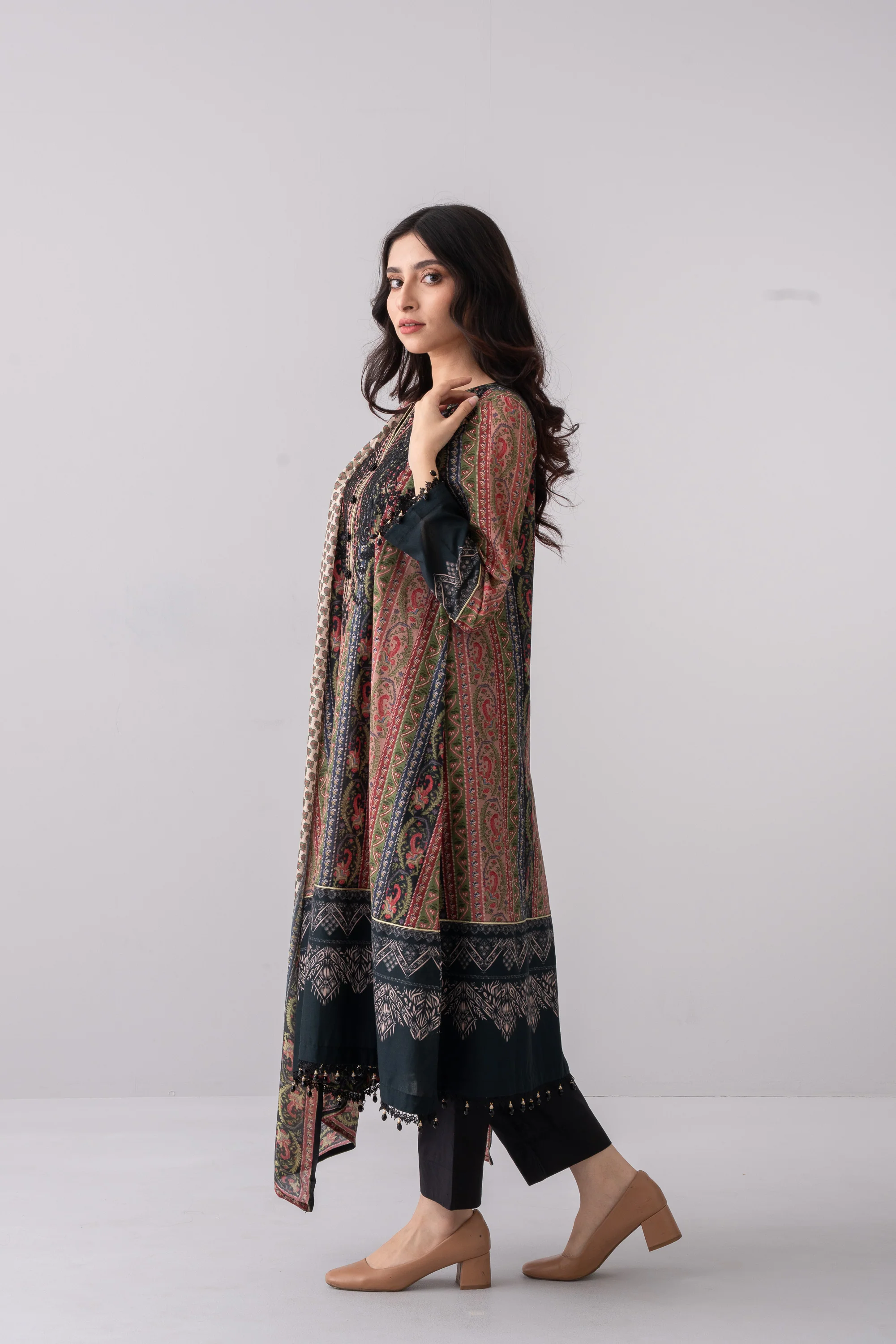 Smart Fit Embroidered Three-Piece Lawn - Image 2