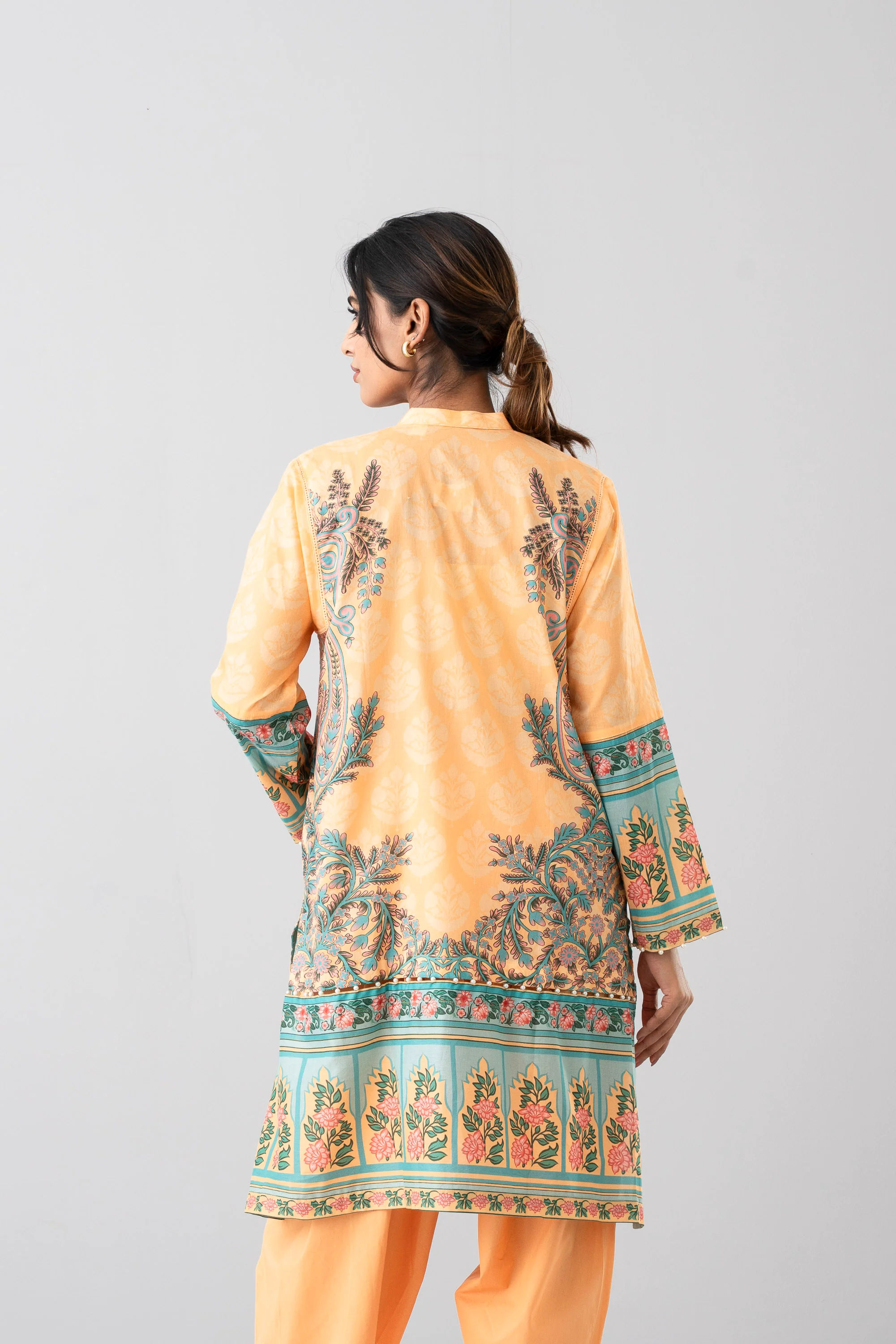 Three-Piece Printed Semi-Formal Lawn - Image 4