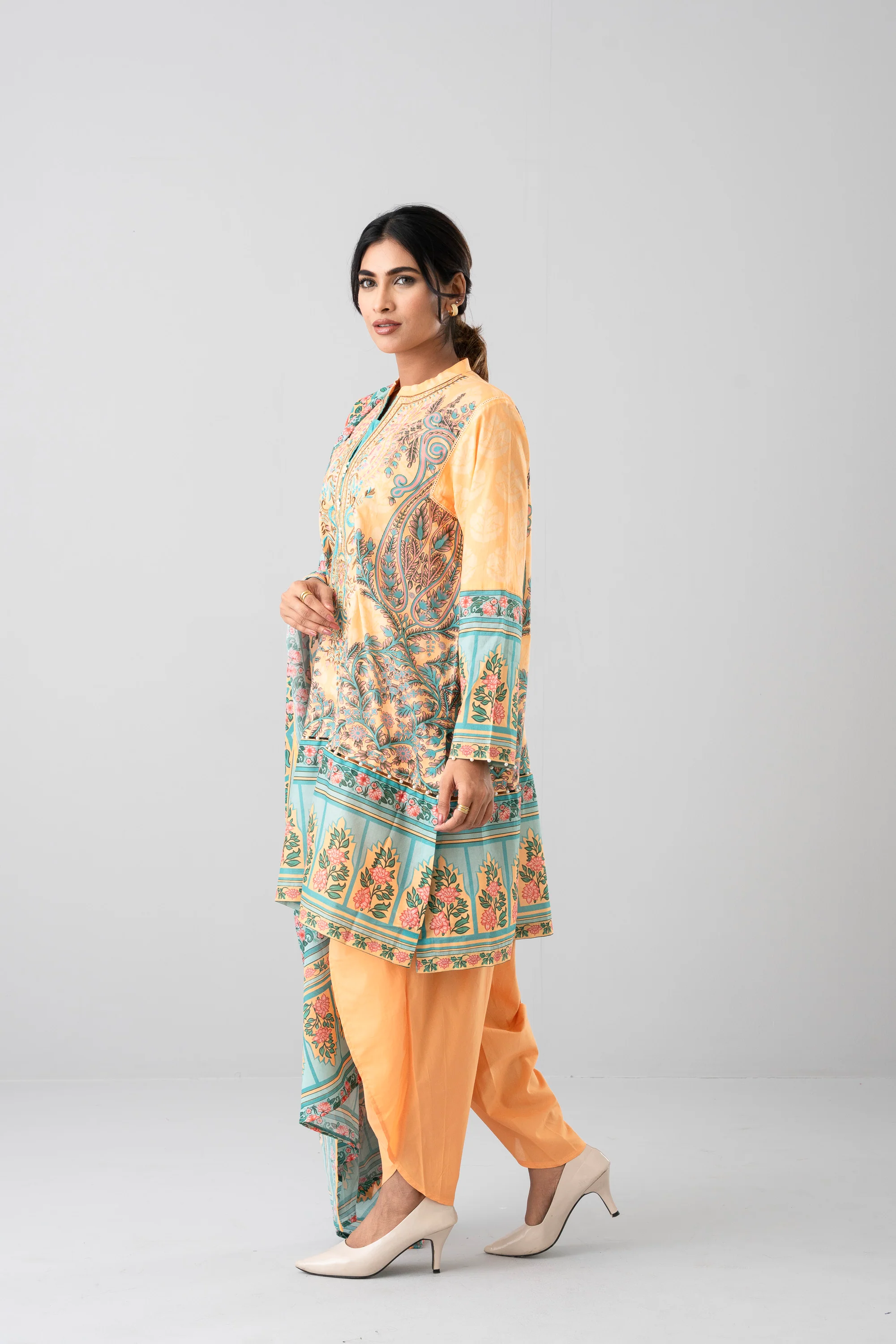 Three-Piece Printed Semi-Formal Lawn - Image 5