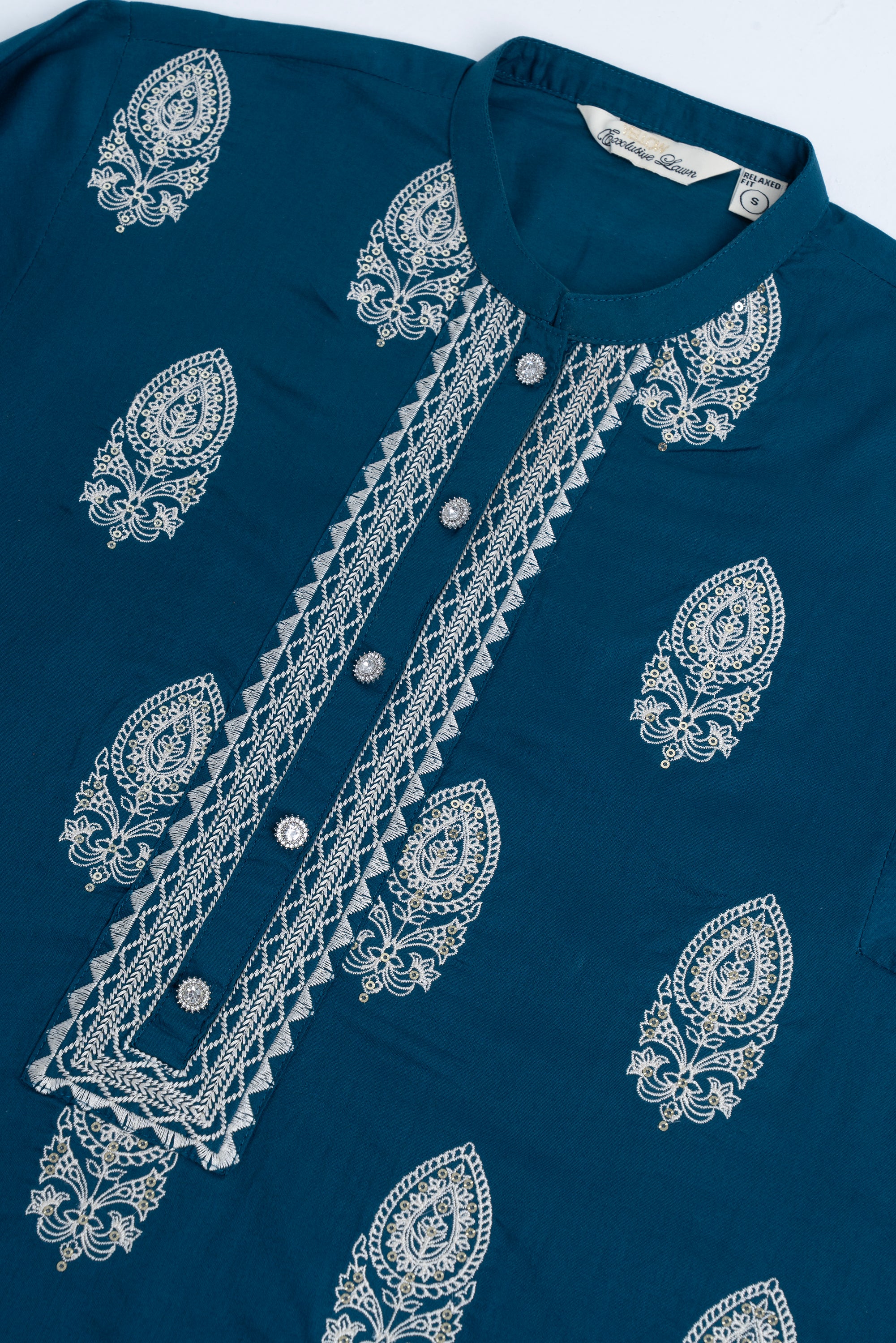 Relaxed Fit Embroidered Three-Piece Lawn - Image 10
