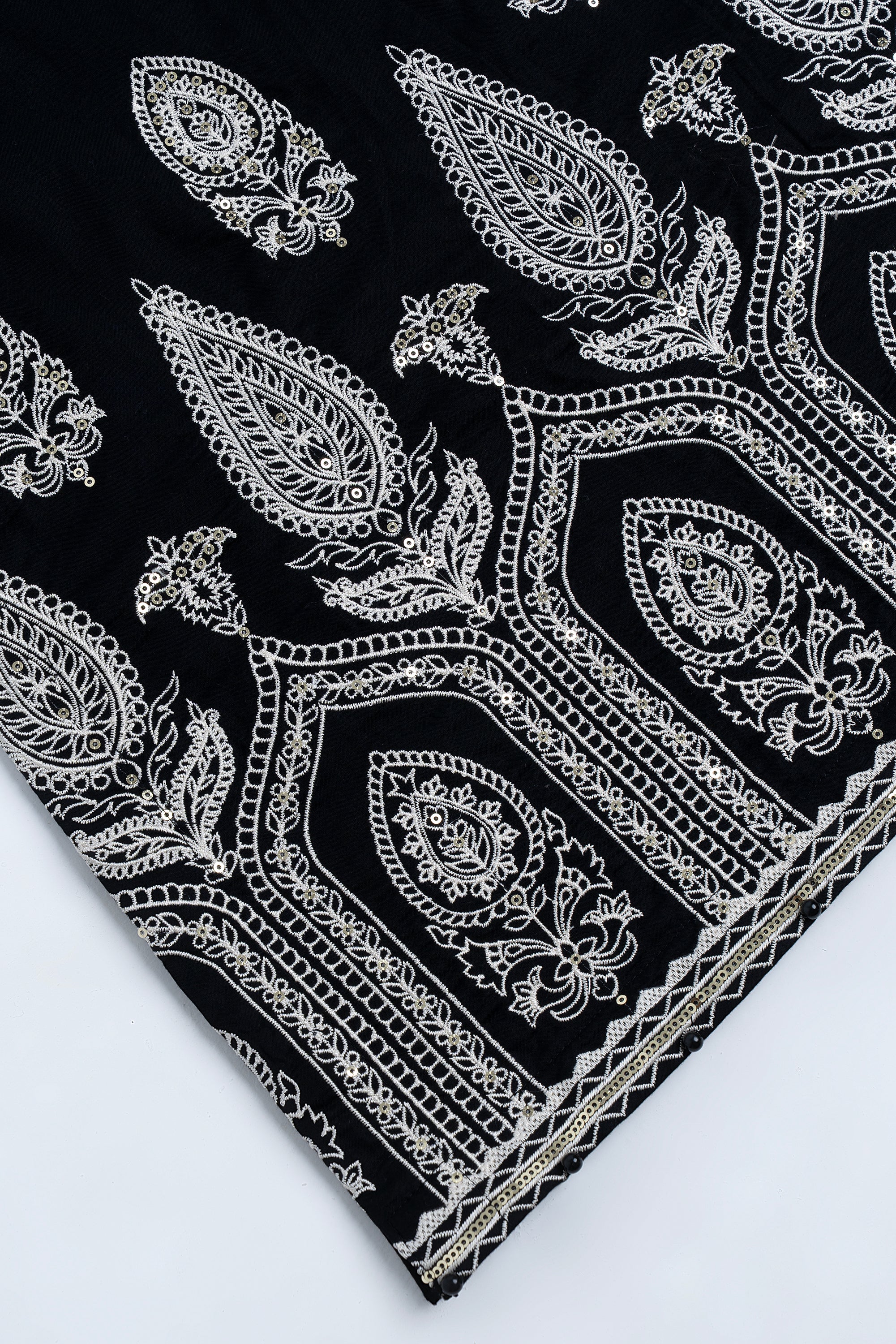 Relaxed Fit Embroidered Three-Piece Lawn - Image 6