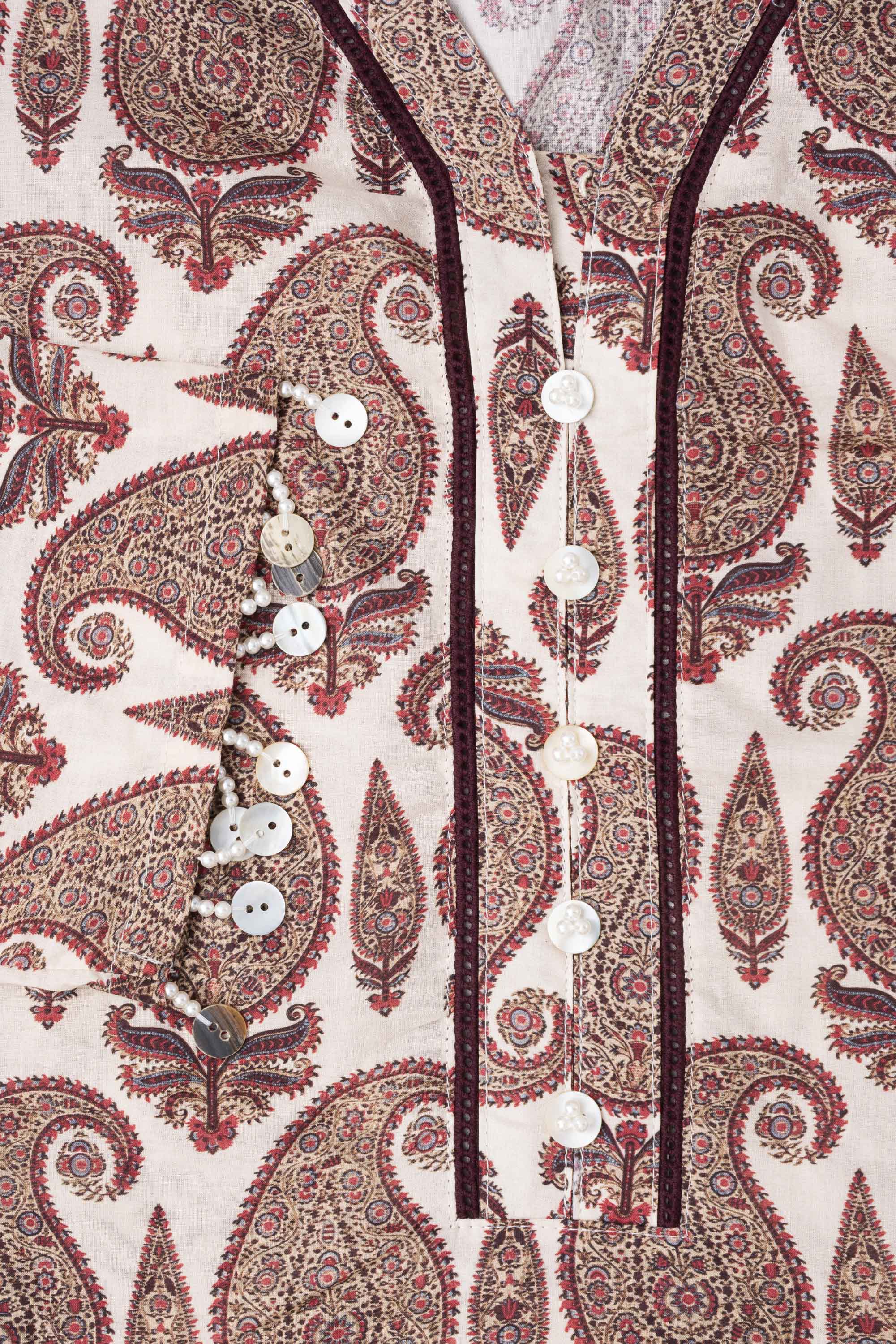 Relaxed Fit Printed Three-Piece Lawn with Chiffon Dupatta - Image 6