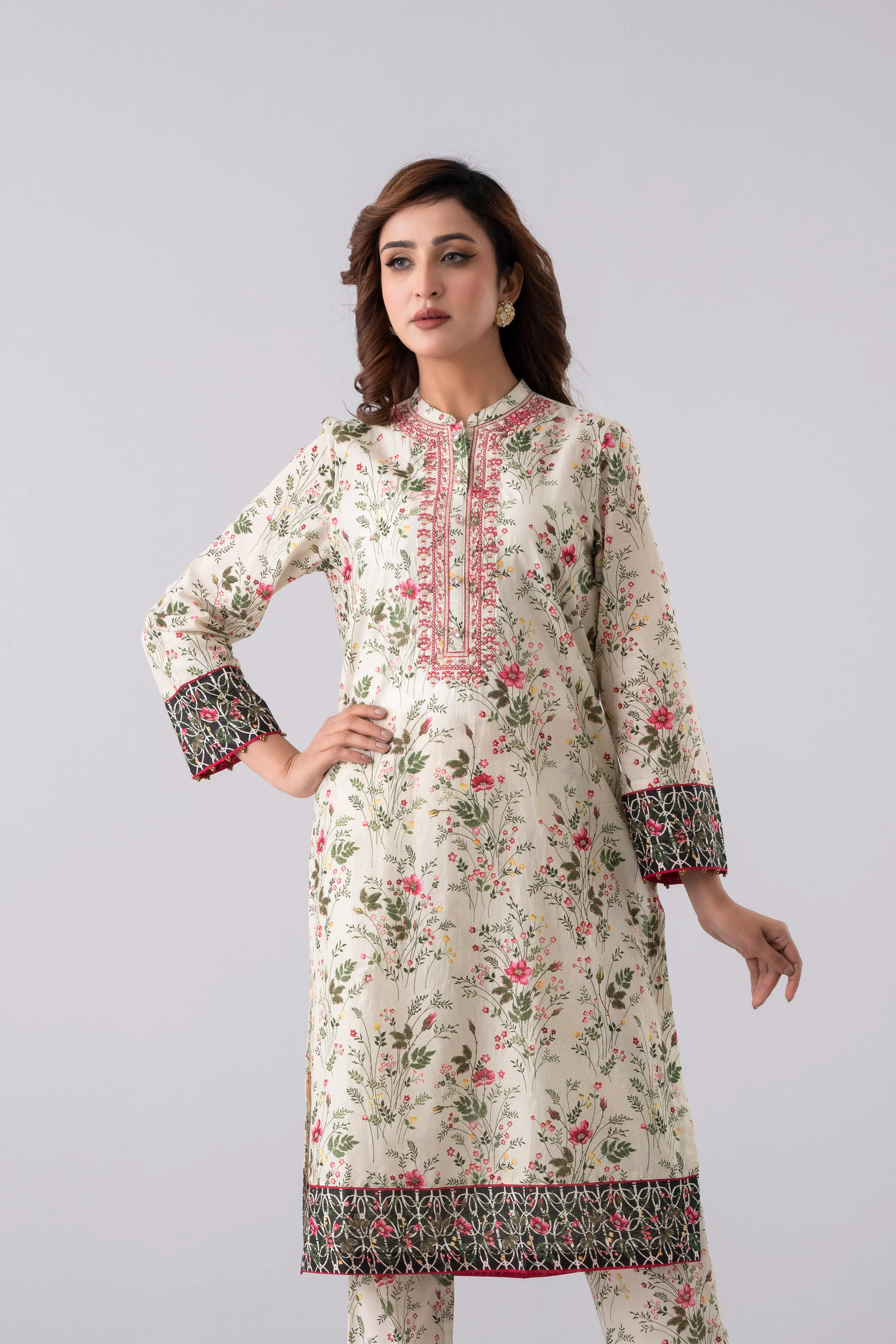 Smart Fit Printed Three-Piece Lawn with Chiffon Dupatta - Image 2