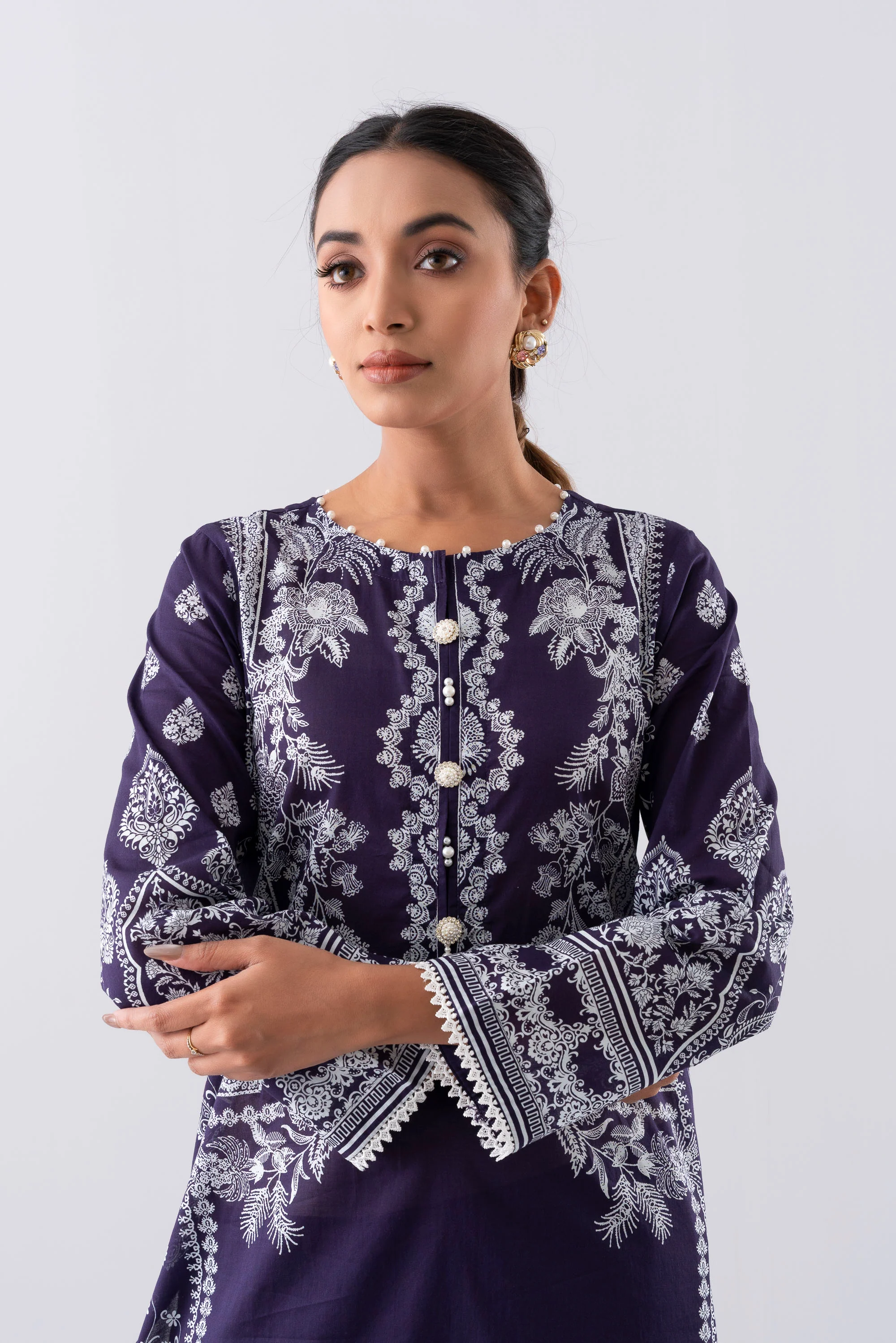 Smart Fit Printed Three-Piece Lawn with Cotton Dupatta - Image 3