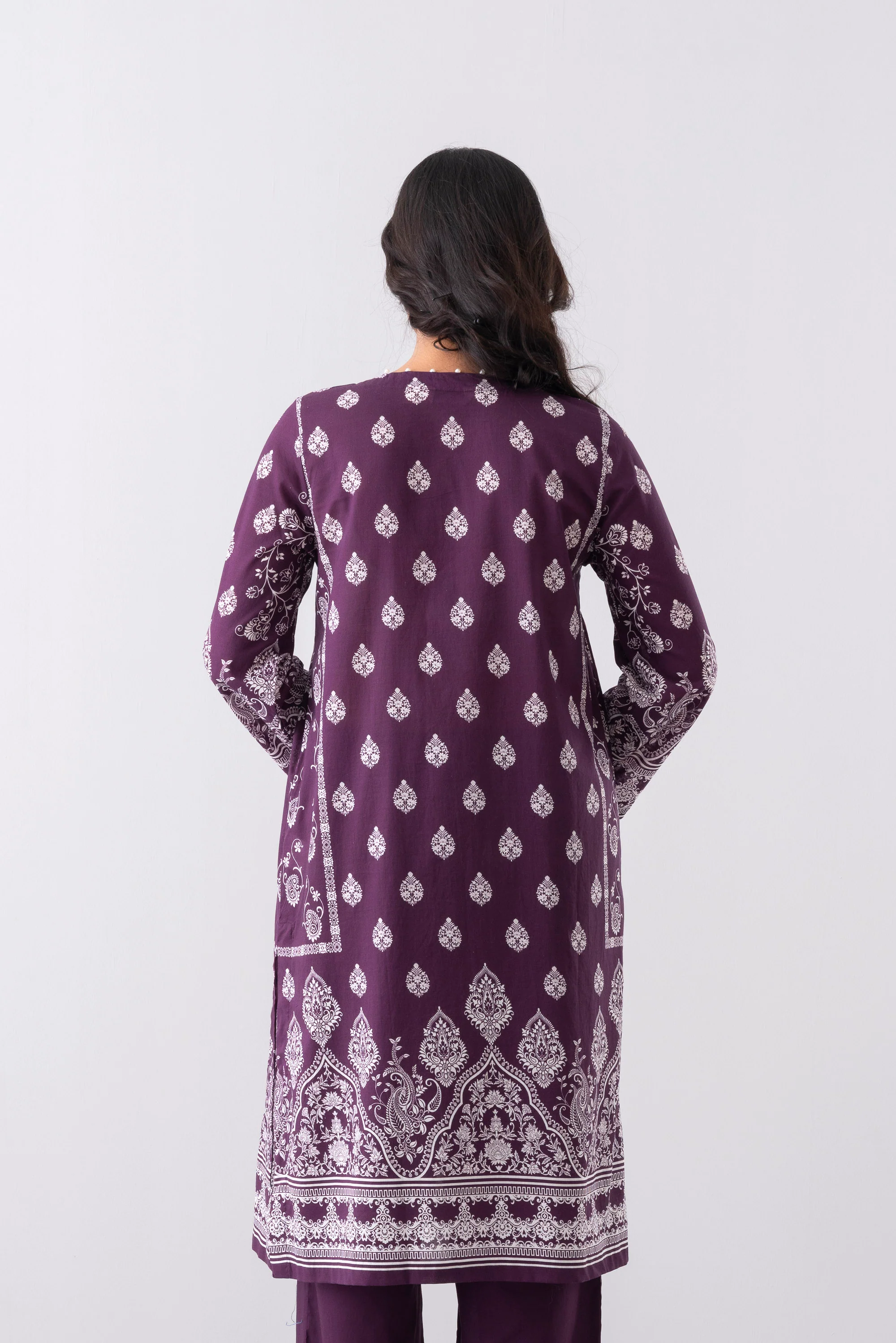 Smart Fit Printed Three-Piece Lawn with Cotton Dupatta - Image 4