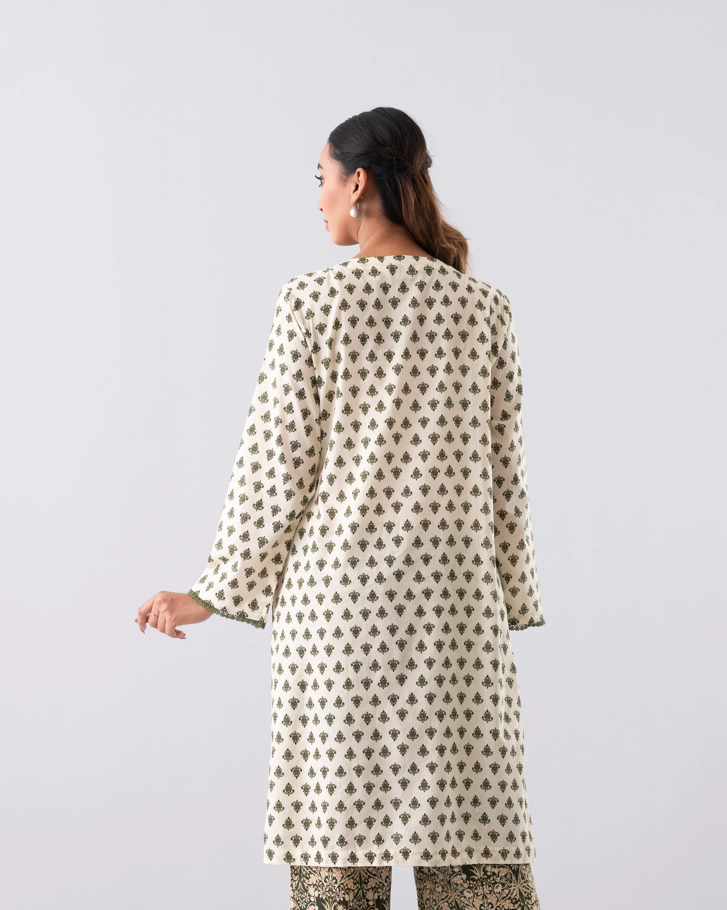 Relaxed Fit Printed Three-Piece Lawn - Image 11