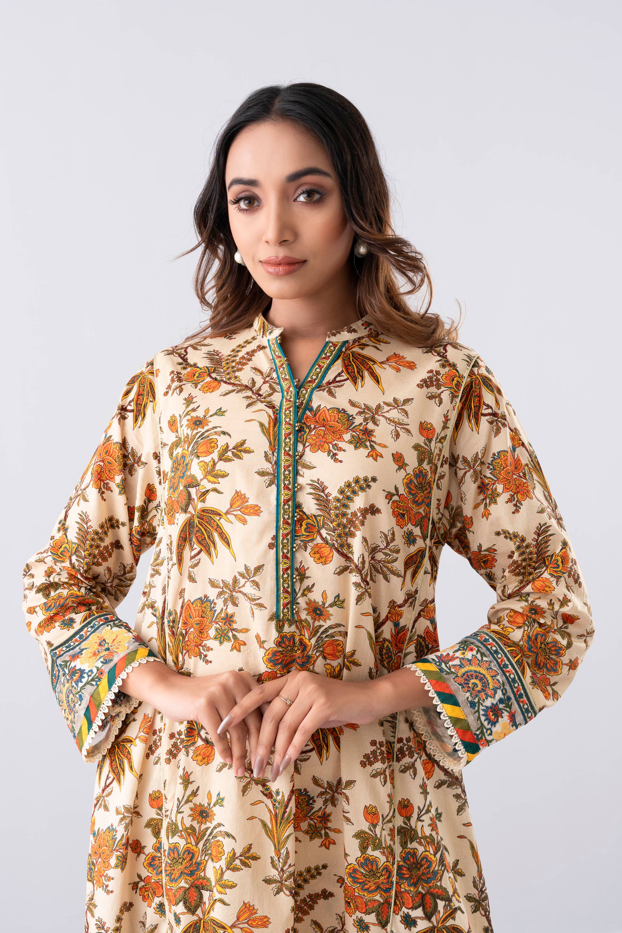 Relaxed Fit Printed Three-Piece Lawn with Chiffon Dupatta - Image 5