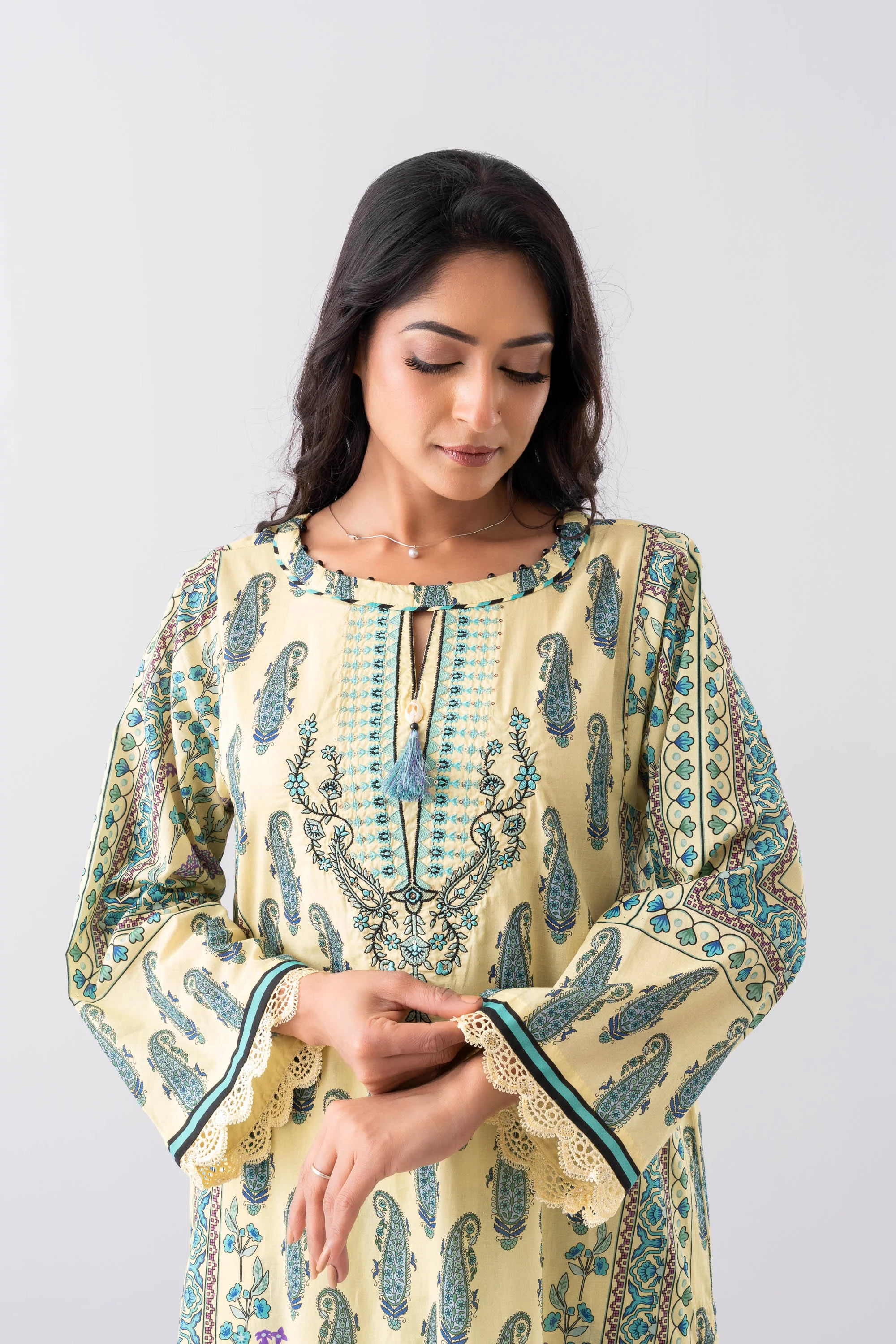 Relaxed Fit Printed Three-Piece Lawn - Image 5
