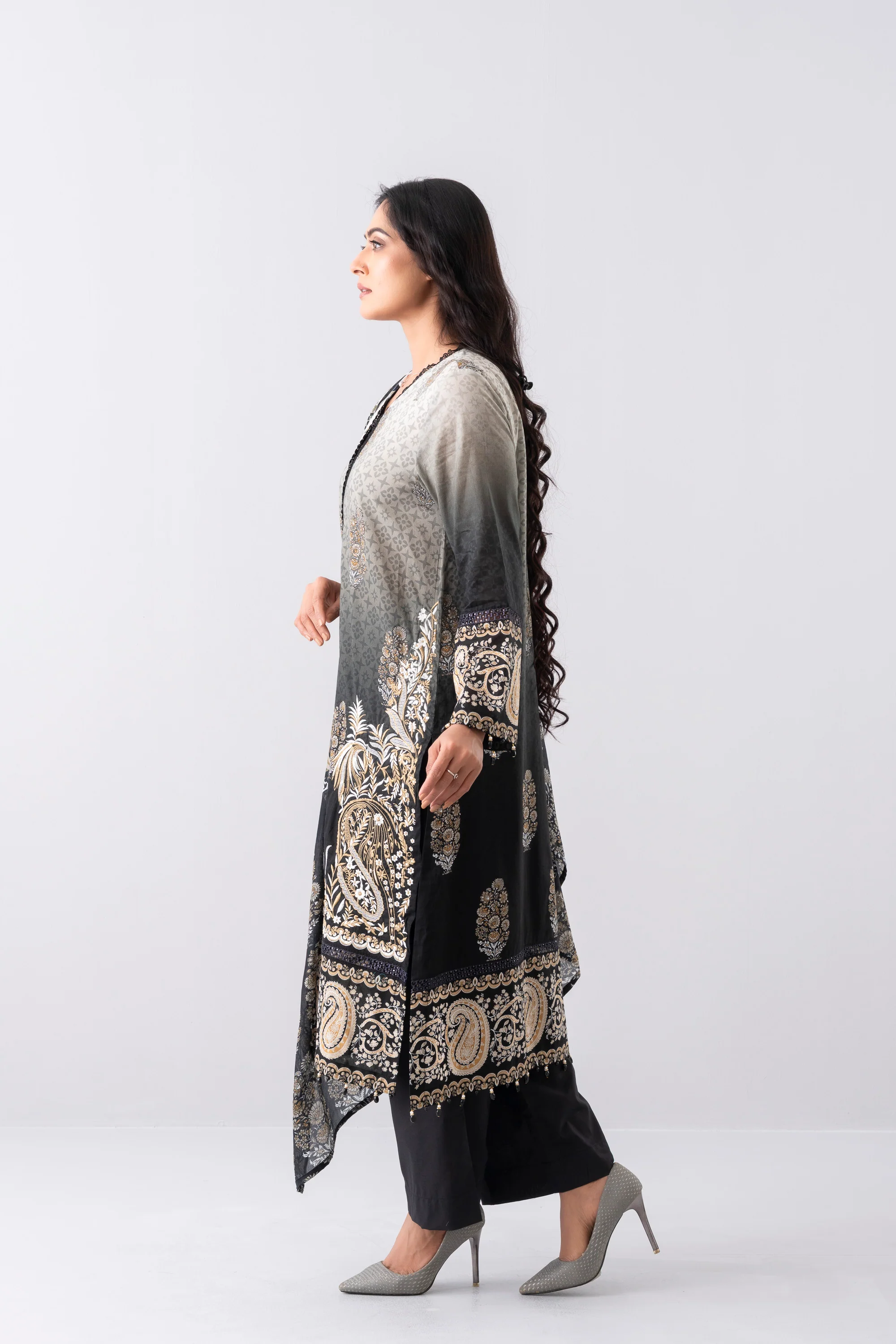 Smart Fit Embroidered Three-Piece Lawn with Silk Dupatta - Image 3