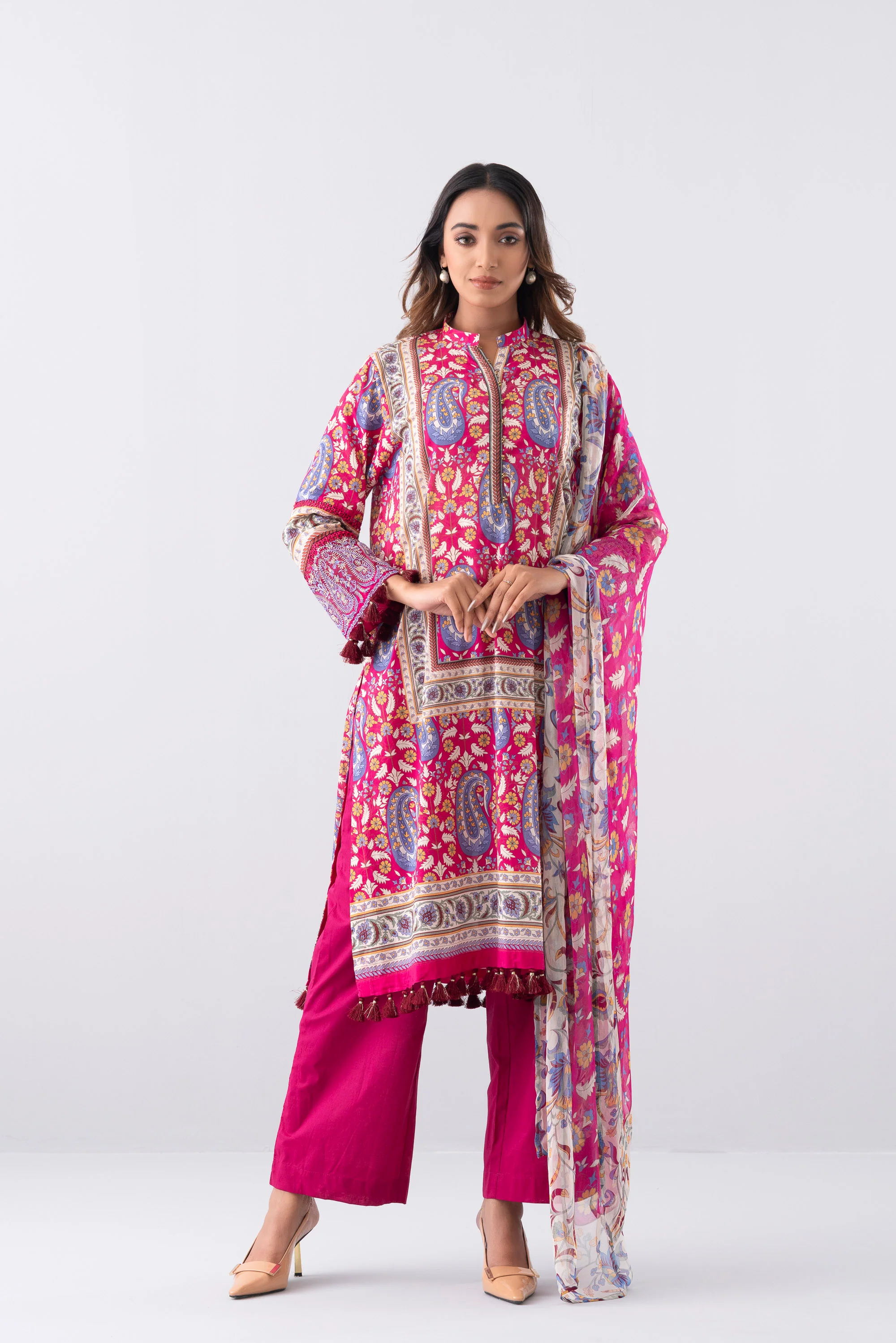 Relaxed Fit Printed Three-Piece Lawn with Chiffon Dupatta - Image 2