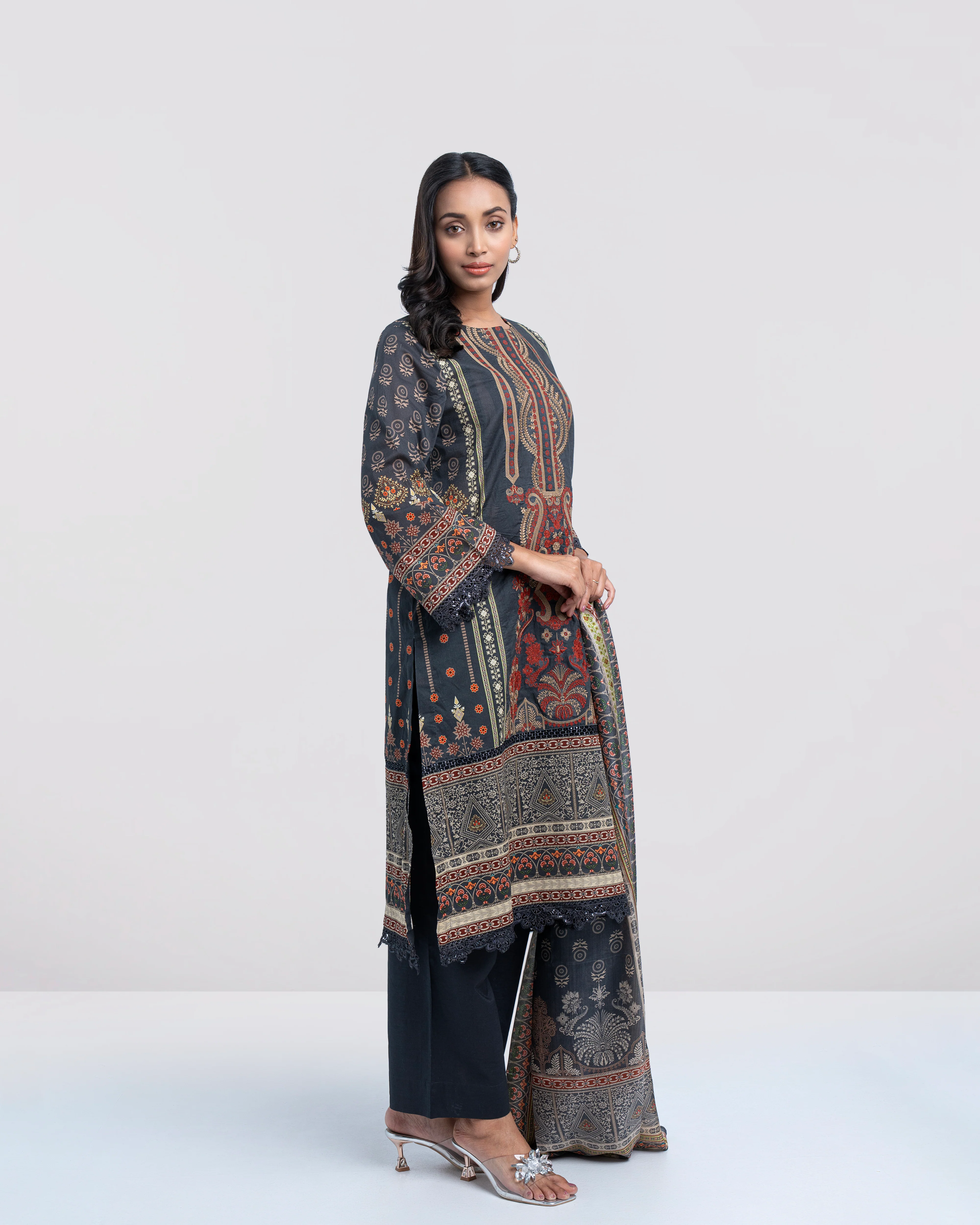 Smart Fit Printed Three-Piece Lawn with Silk Dupatta - Image 10