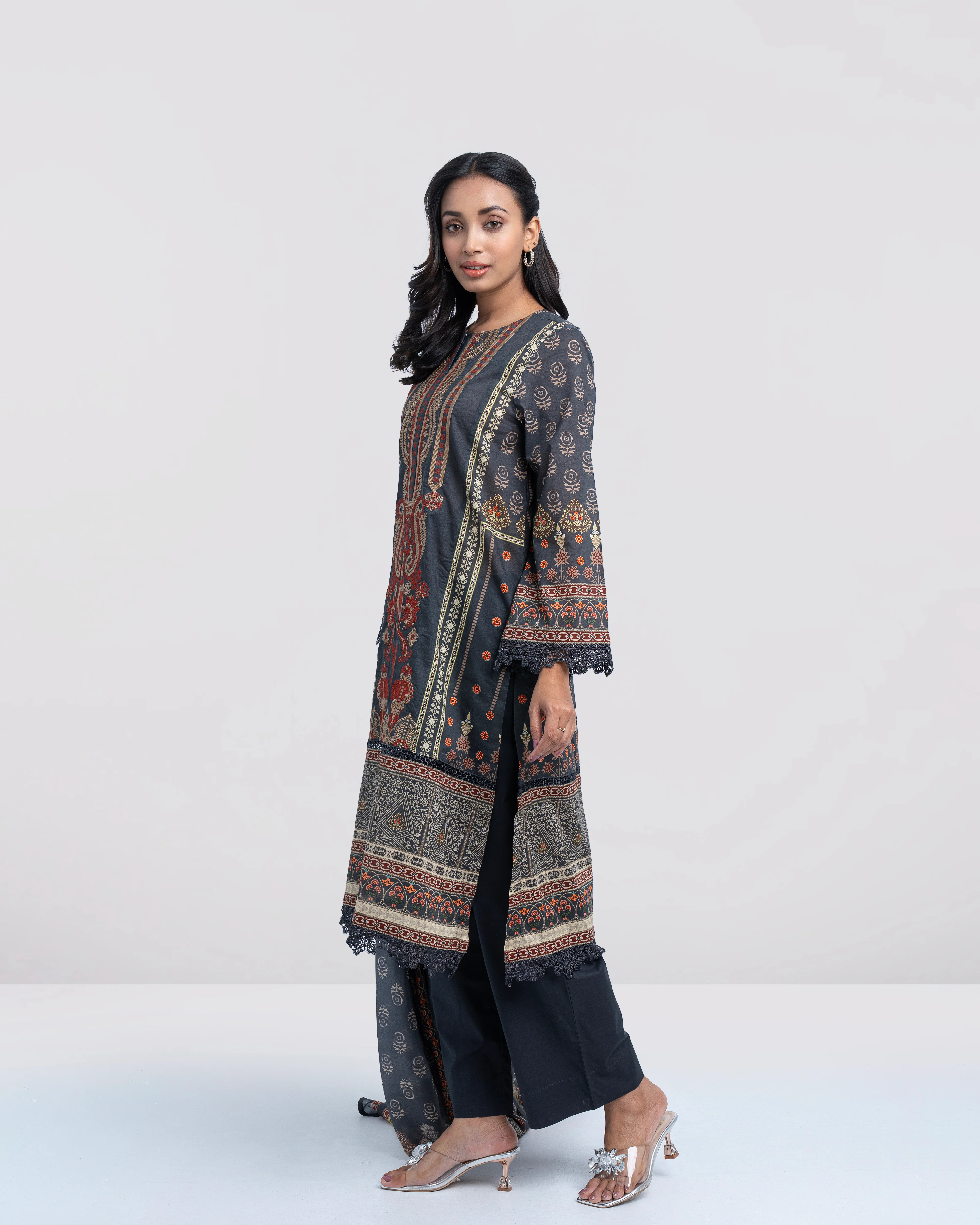 Smart Fit Printed Three-Piece Lawn with Silk Dupatta - Image 11