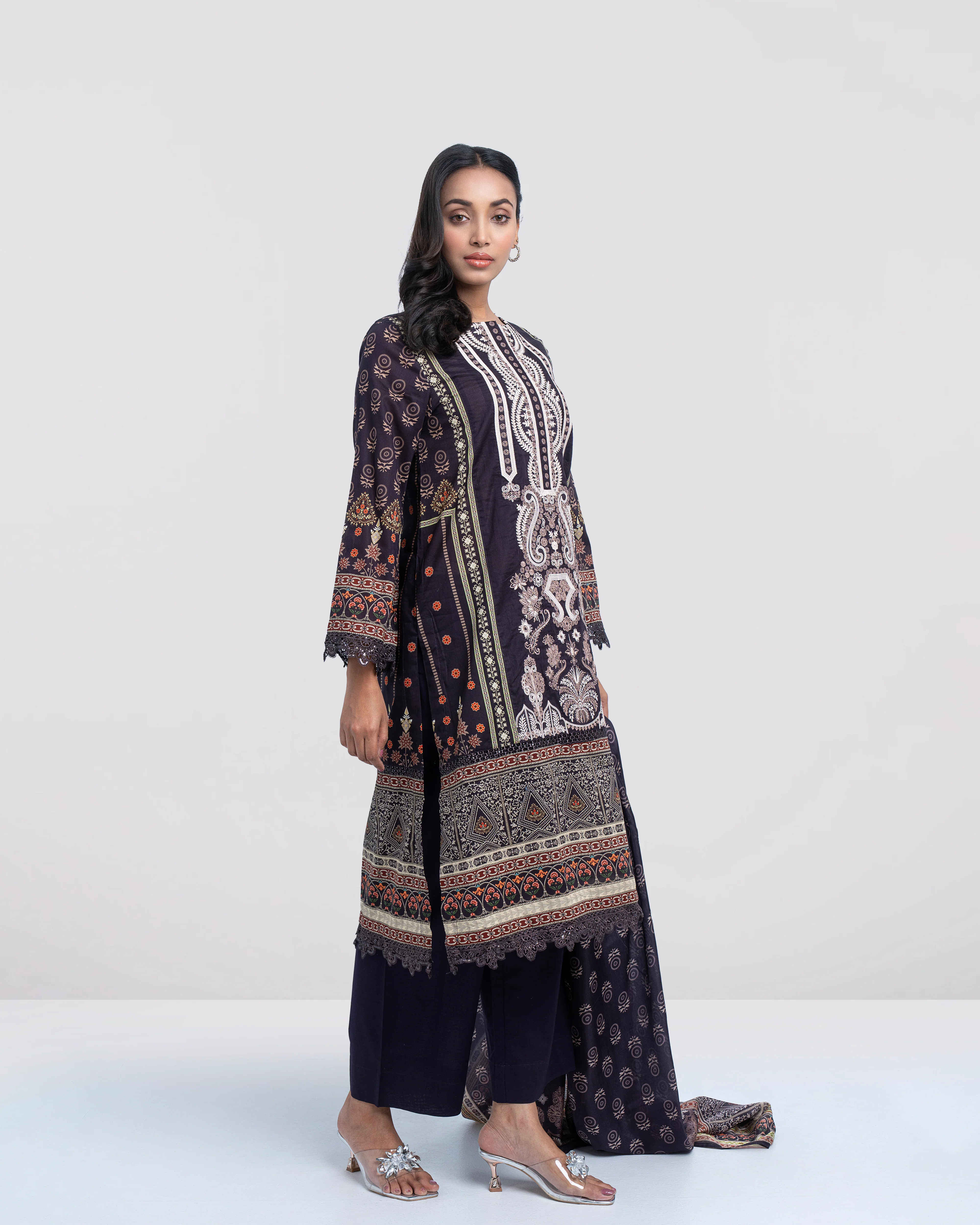 Smart Fit Printed Three-Piece Lawn with Silk Dupatta - Image 2