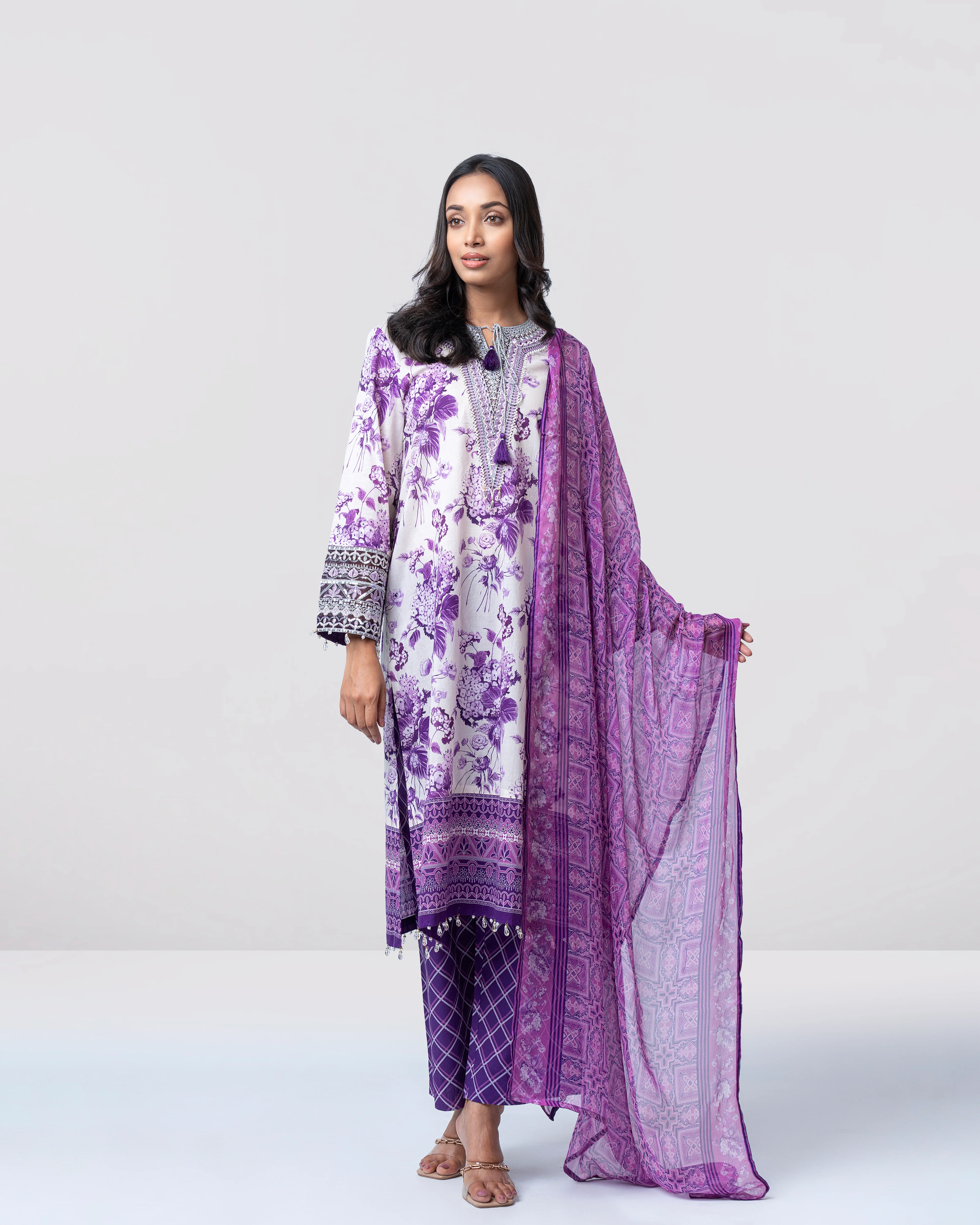 Smart Fit Printed Three-Piece Lawn with Chiffon Dupatta - Image 2