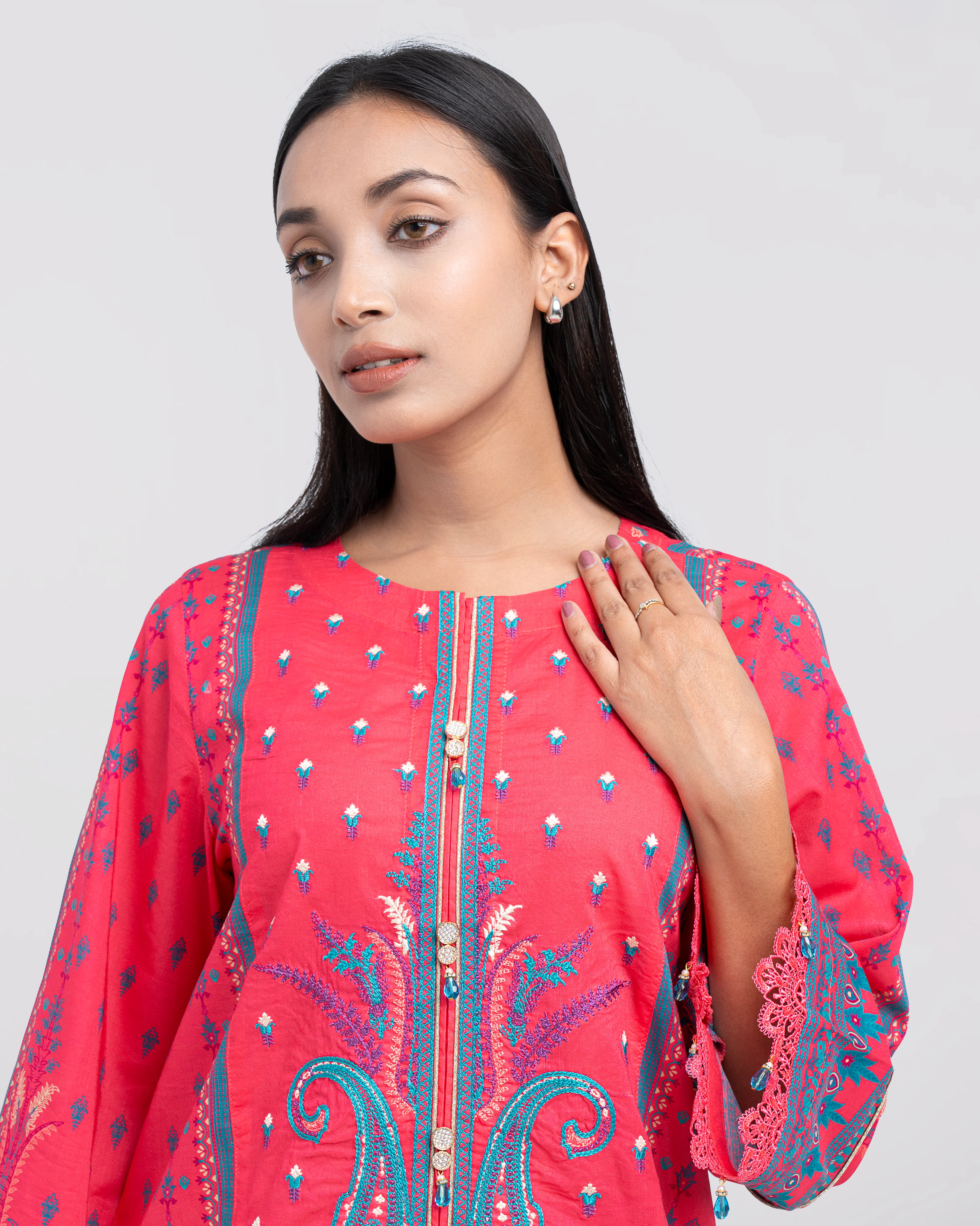 Smart Fit Printed Three-Piece Lawn with Silk Dupatta - Image 4