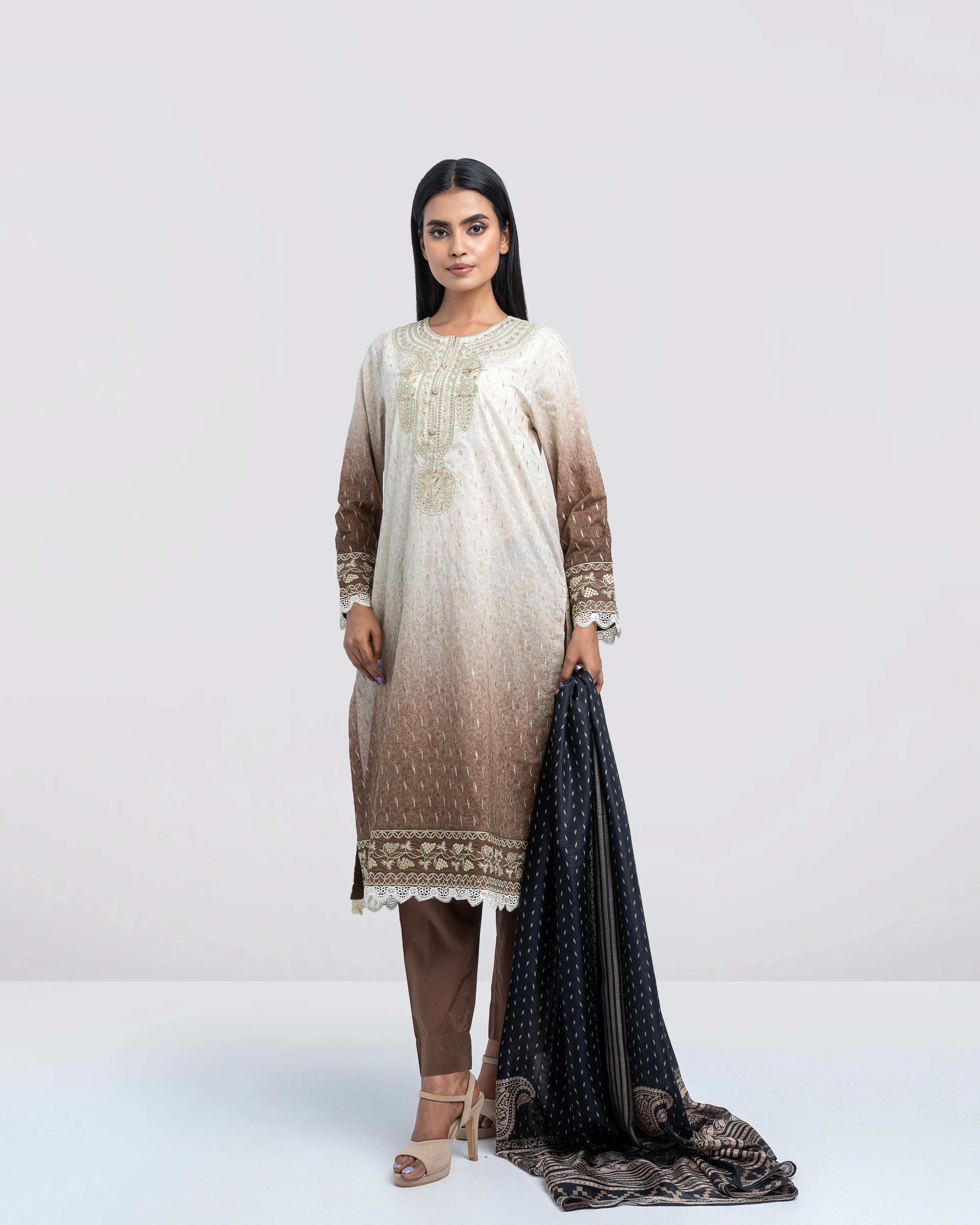 Smart Fit Printed Three-Piece Lawn with Silk Dupatta - Image 4
