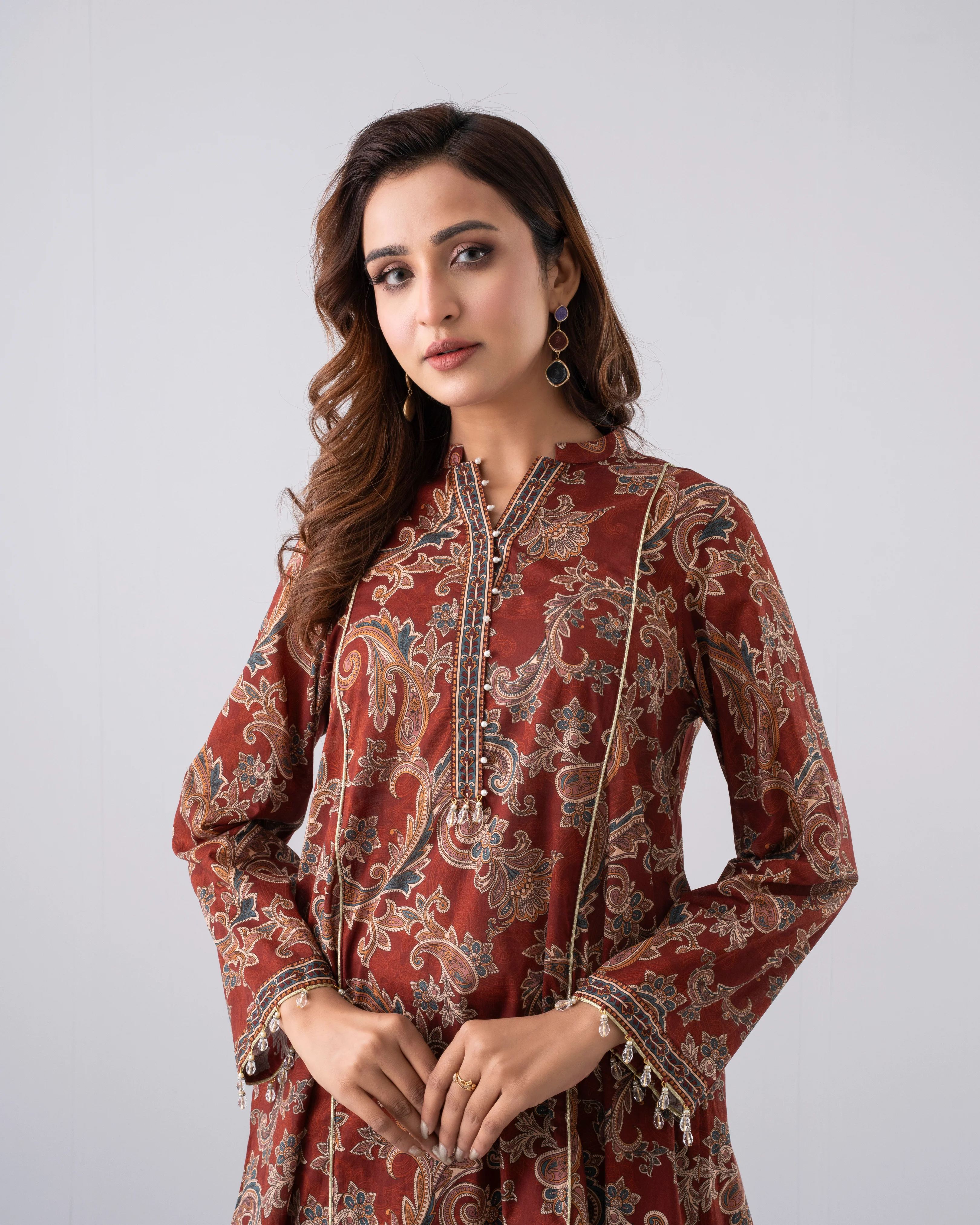 Smart Fit Printed Three-Piece Lawn with Chiffon Dupatta - Image 2