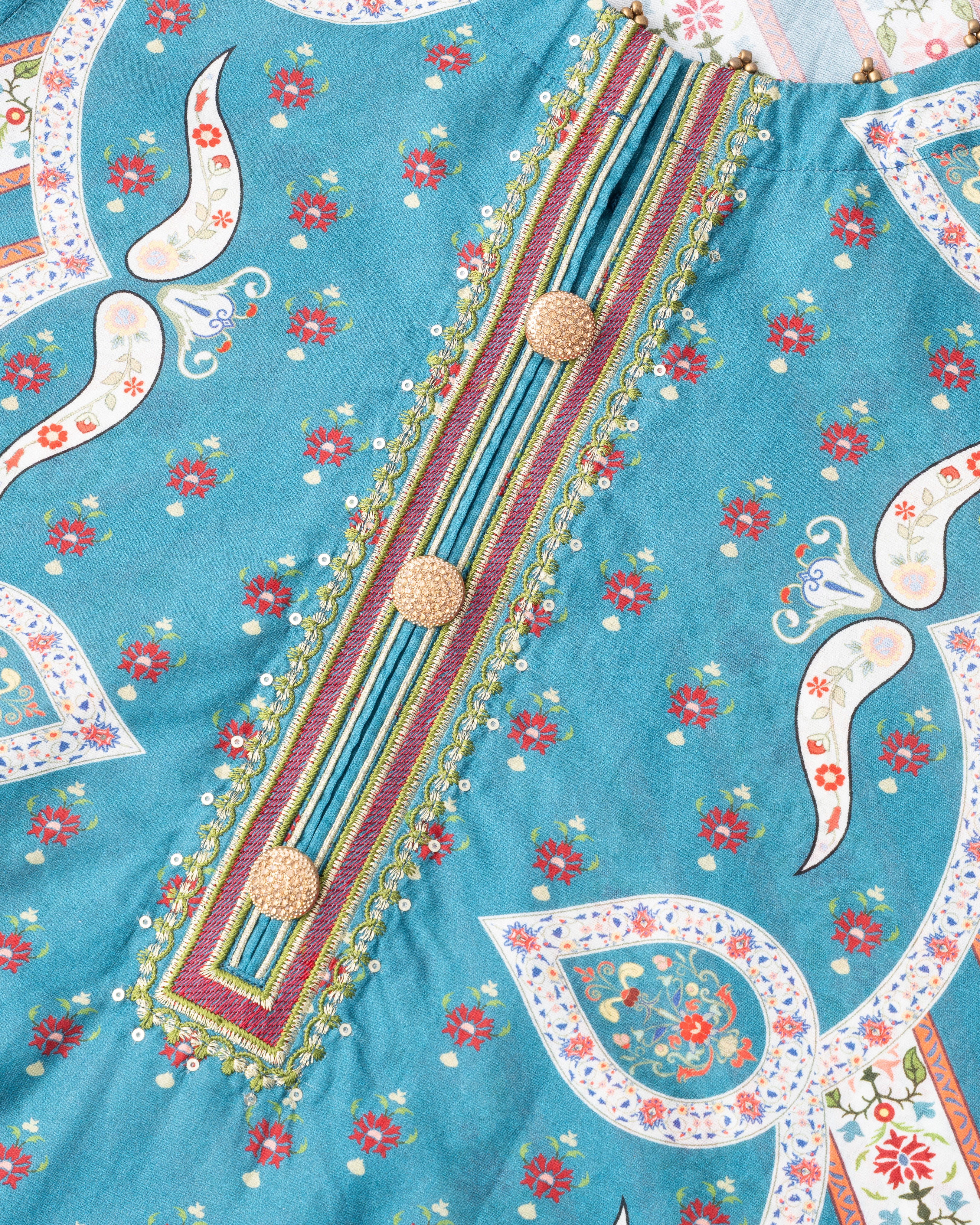 Smart Fit Printed Three-Piece Lawn with Chiffon Dupatta - Image 13