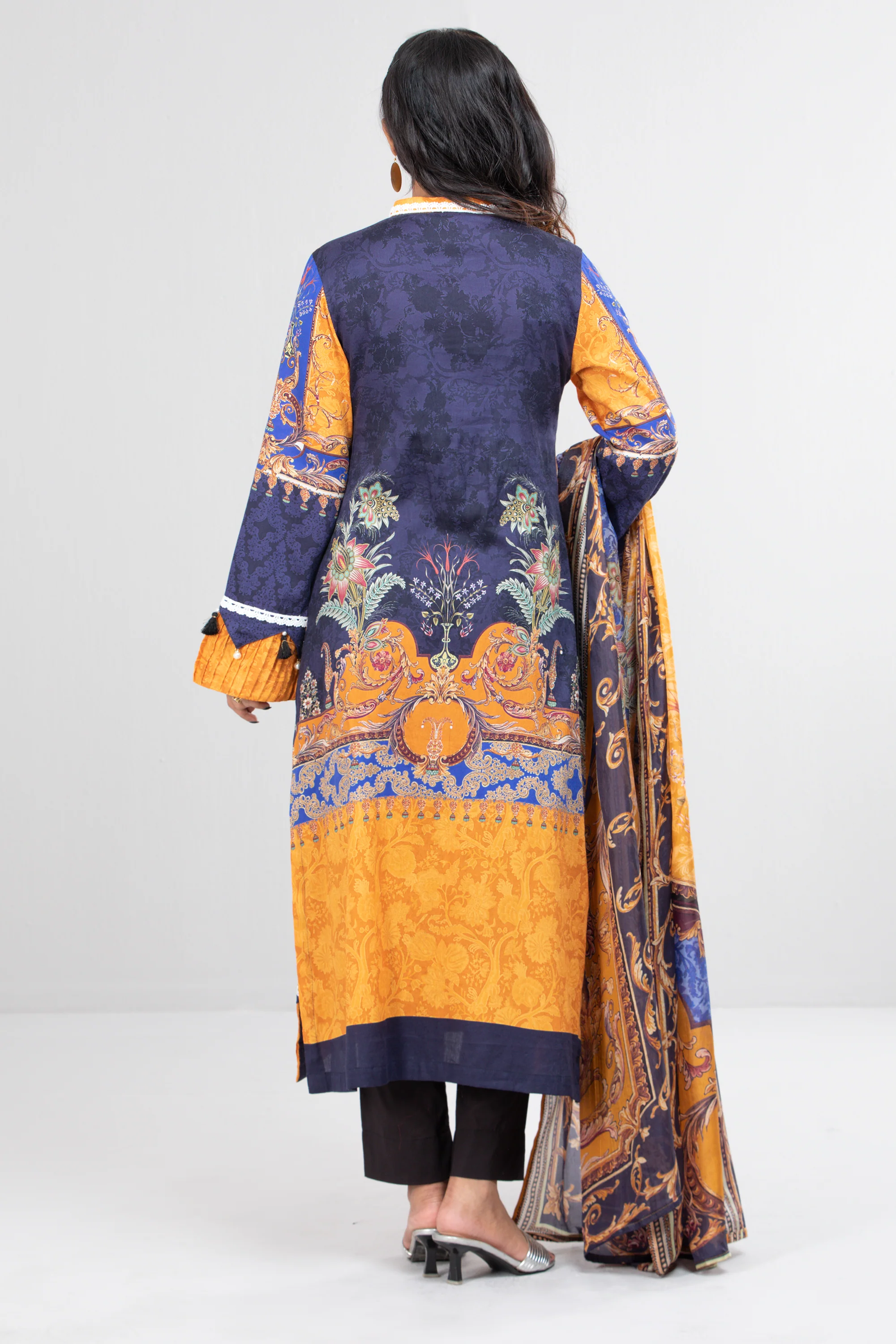 Smart Fit Printed Three Piece Lawn - Image 9